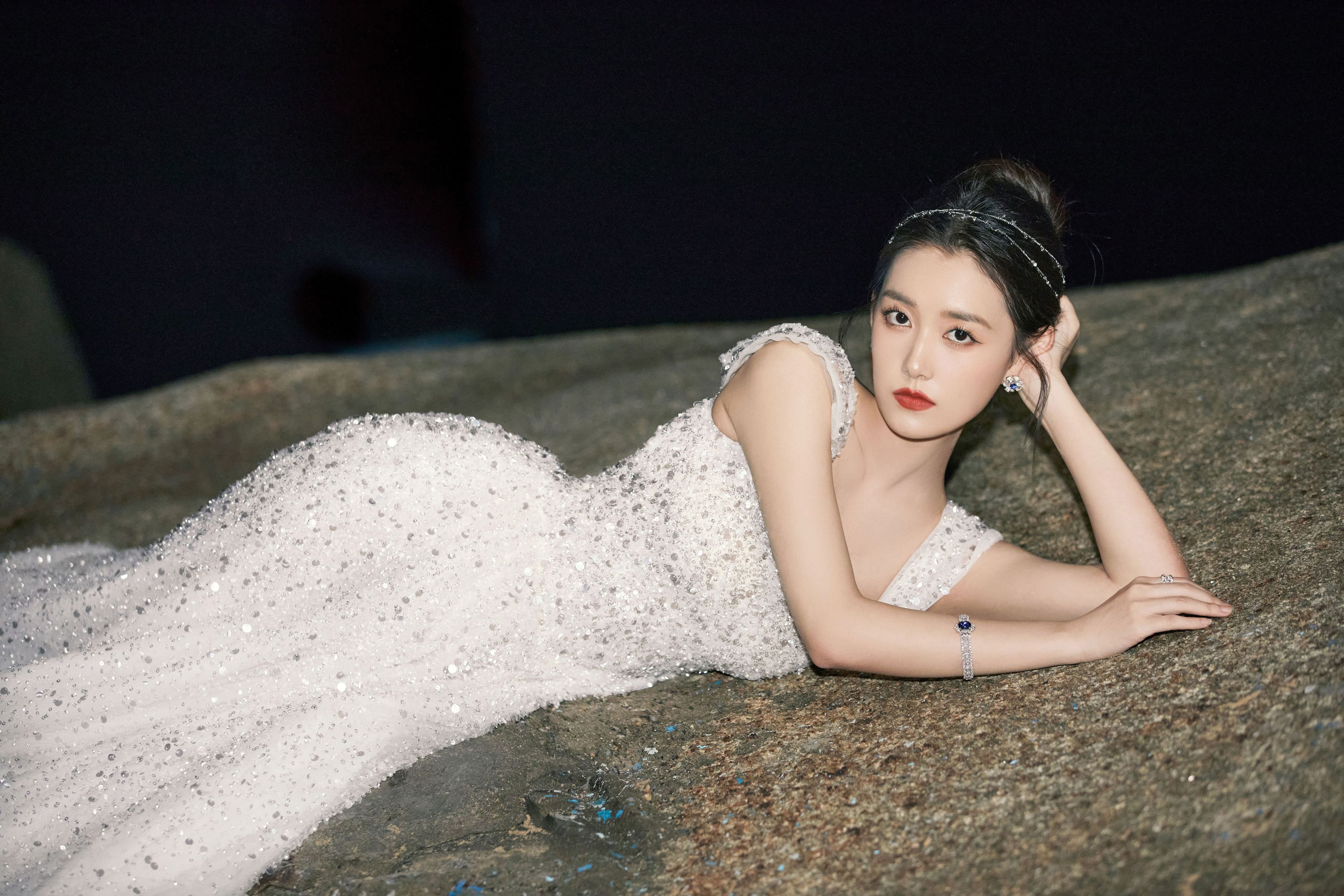 玩仙女棒的小公主—蔣依依[套圖]-第1章-图片1