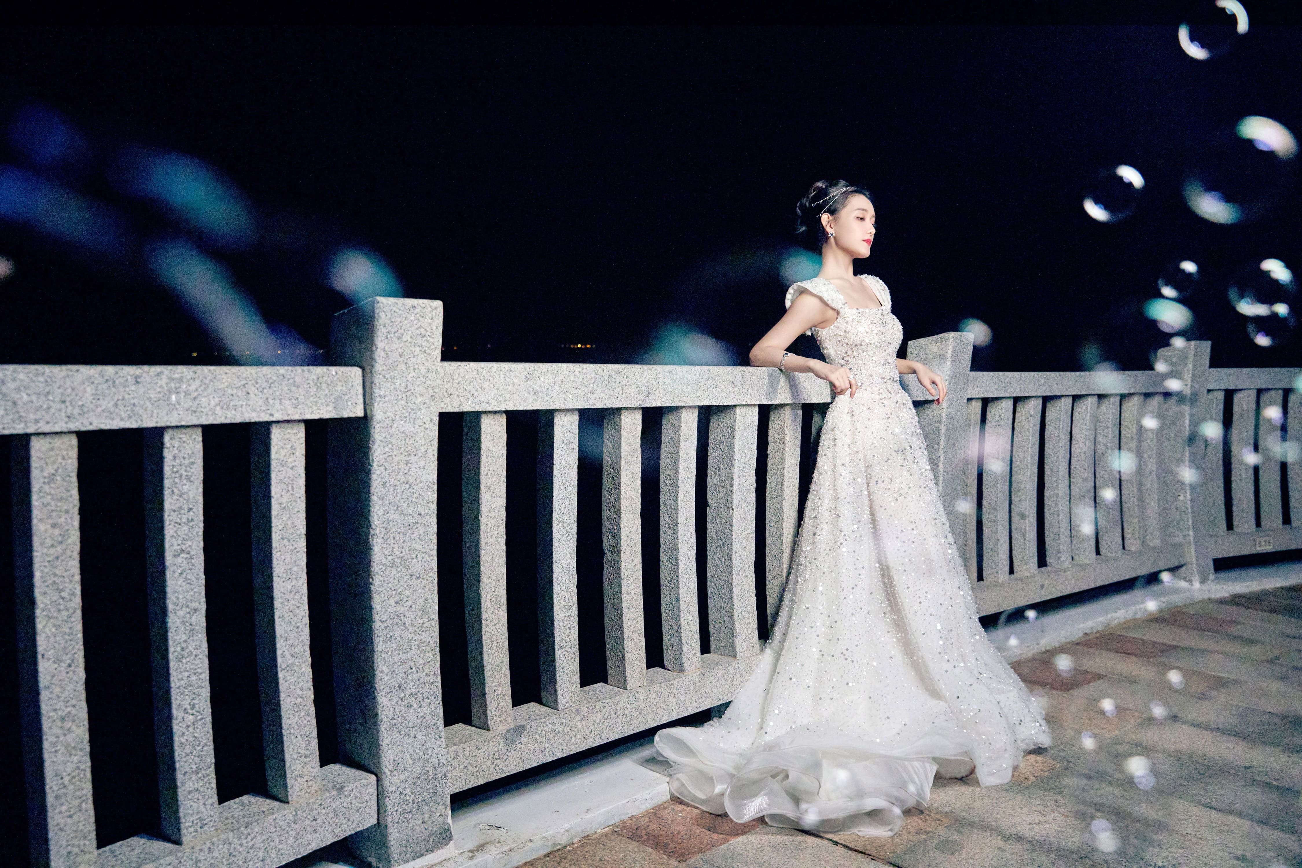 玩仙女棒的小公主—蔣依依[套圖]-第1章-图片4