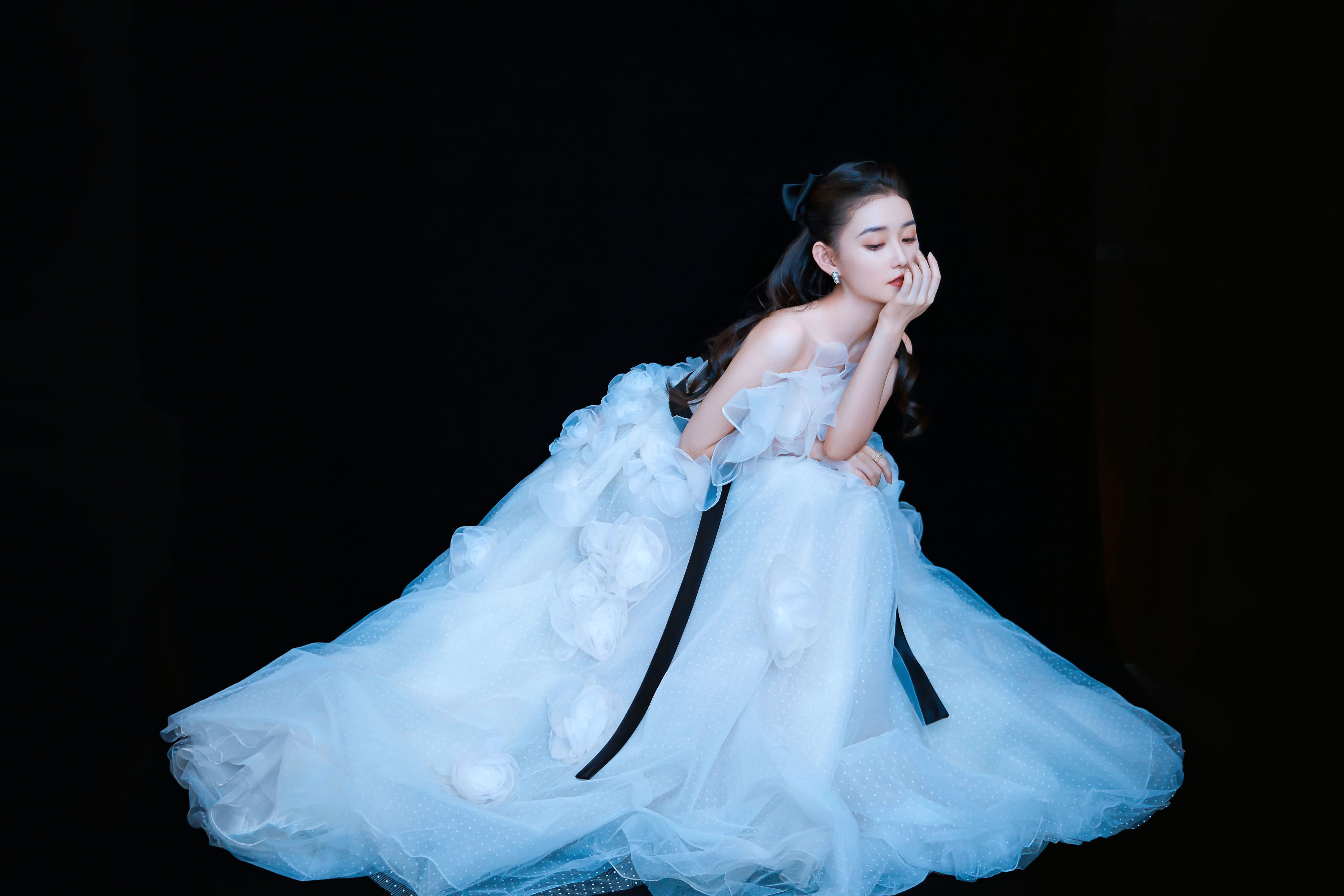 玩仙女棒的小公主—蔣依依[套圖]-第1章-图片12