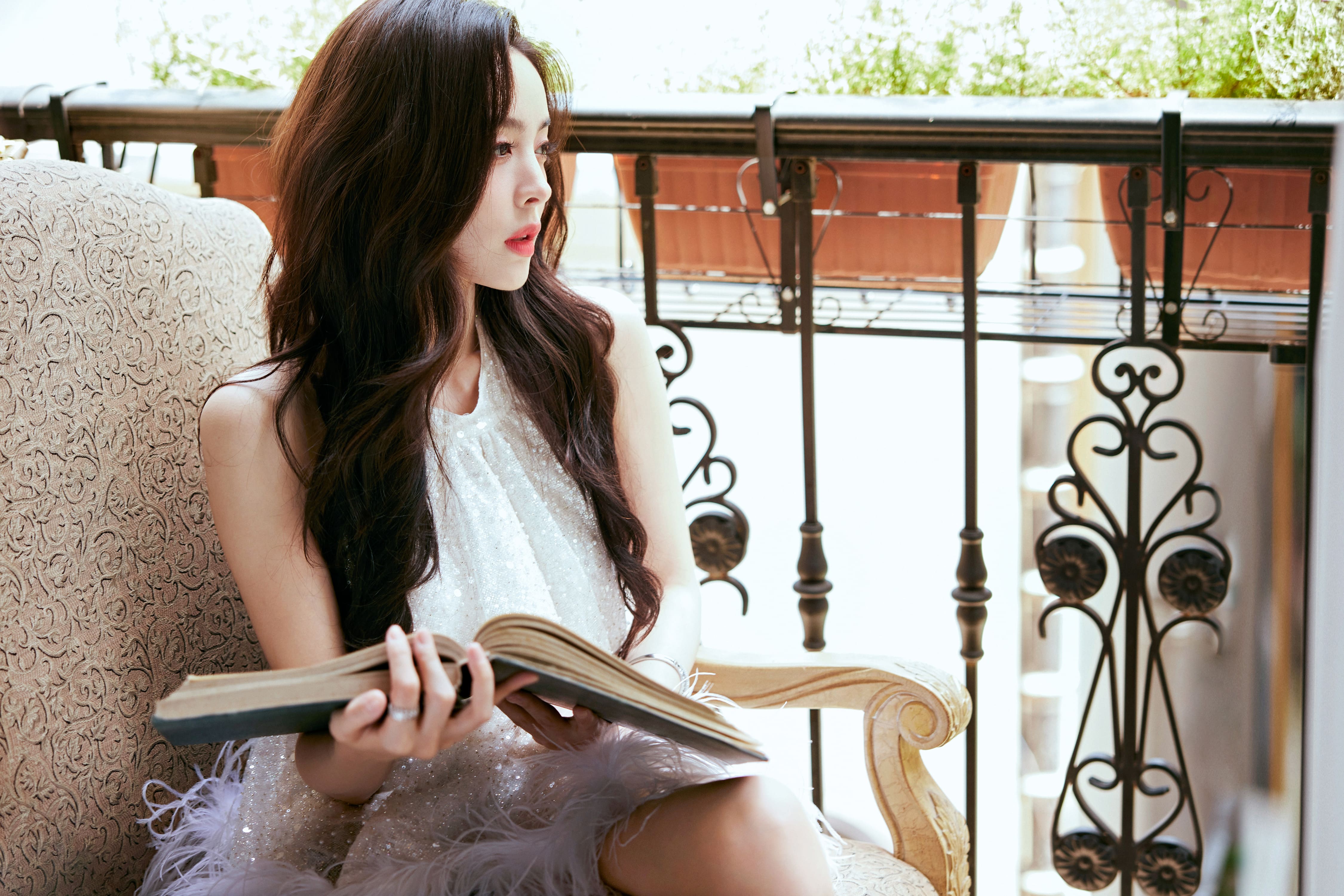 白羽毛精致靈動—古力娜扎[高清套圖]-第1章-图片3