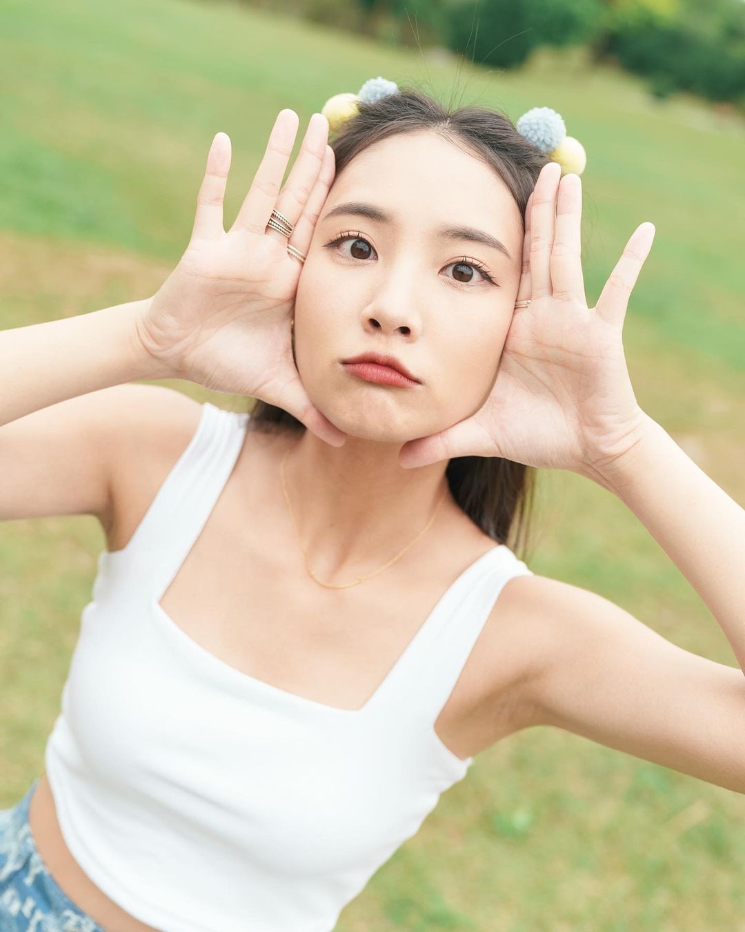 初戀系女孩「品子」瓜子小臉＋迷人大眼電暈粉絲-第1章-图片4