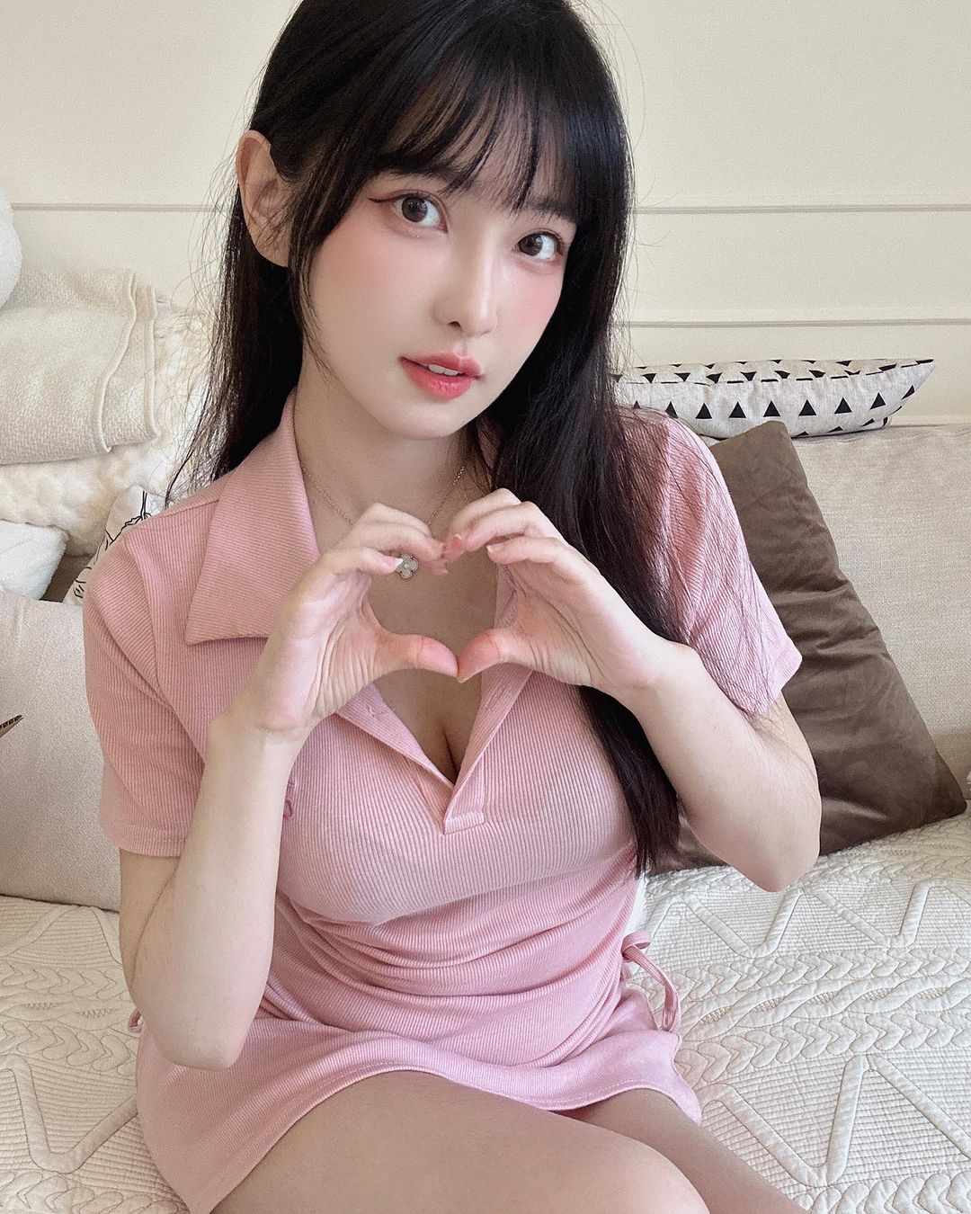 甜美直播主「依梨」飽滿粉嫩Body粉絲看了欣喜若狂-第1章-图片10