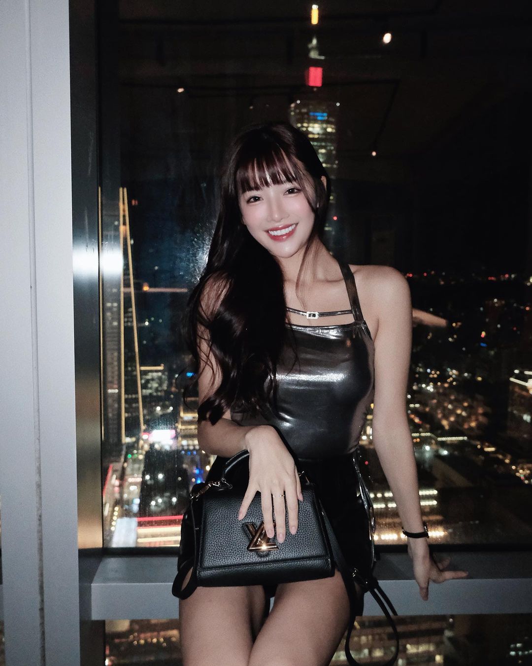 高挑正妹「菲菲」渾圓美乳+清新氣質看了立刻有好心情-第1章-图片5