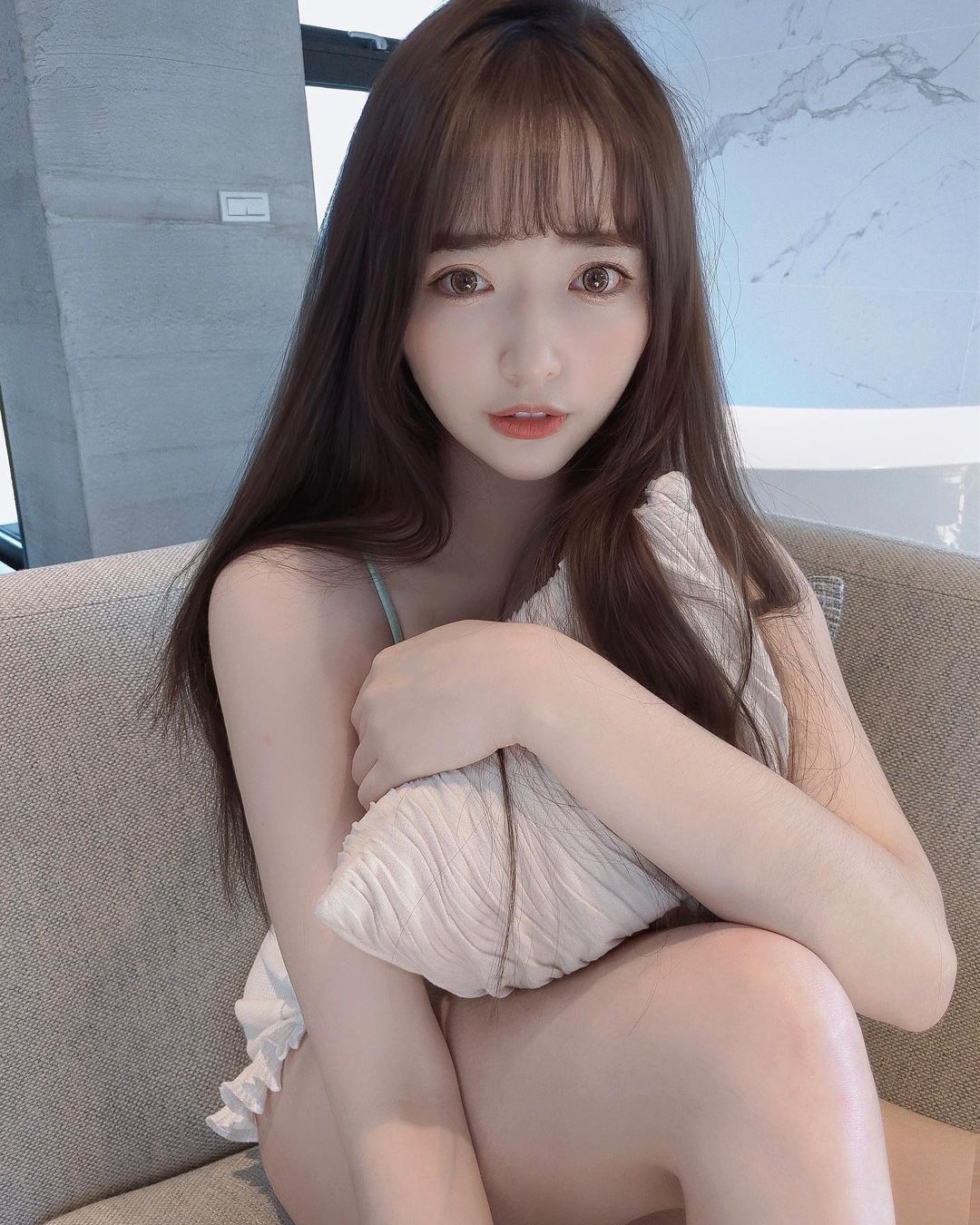 甜美妹「Mita映晨」用胸狠武器狙擊你的心-第1章-图片6