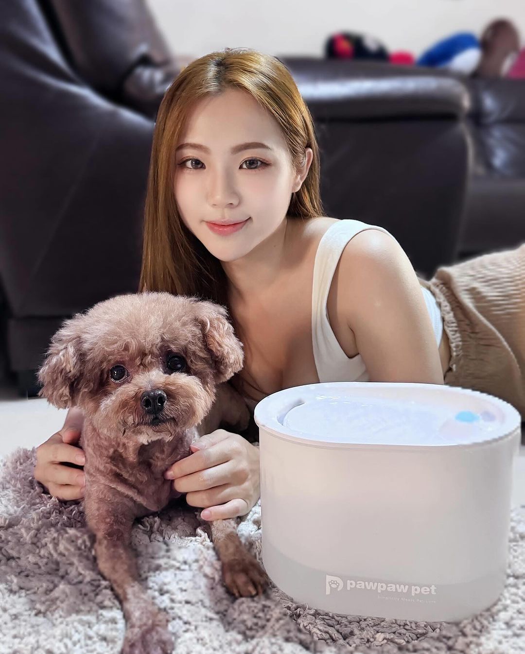 白嫩美乳妹「Queena」辣照撩個不停 誘惑難以抗拒