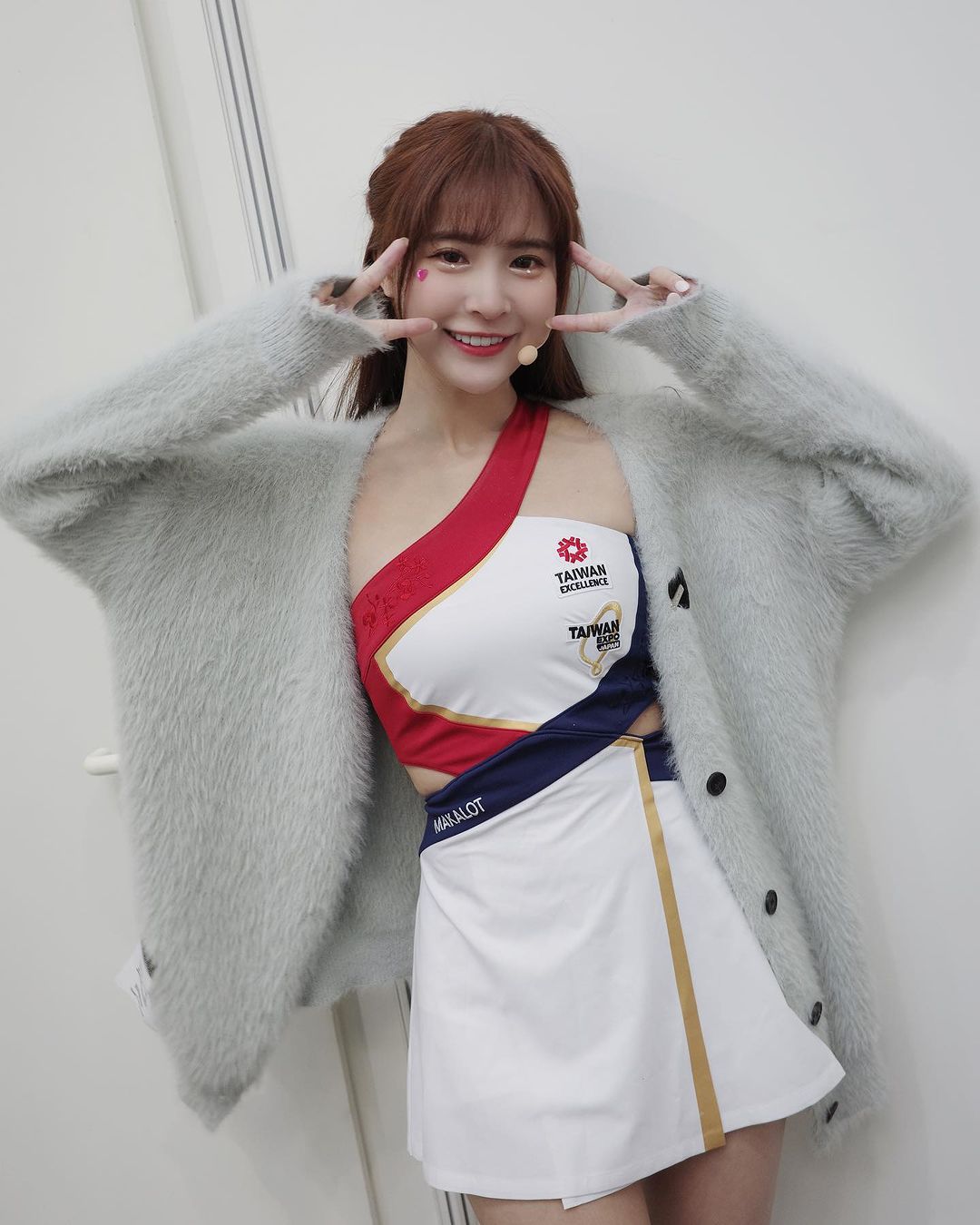 可愛美眉「孟潔MJ」超萌微笑集甜美與性感於一身-第1章-图片2