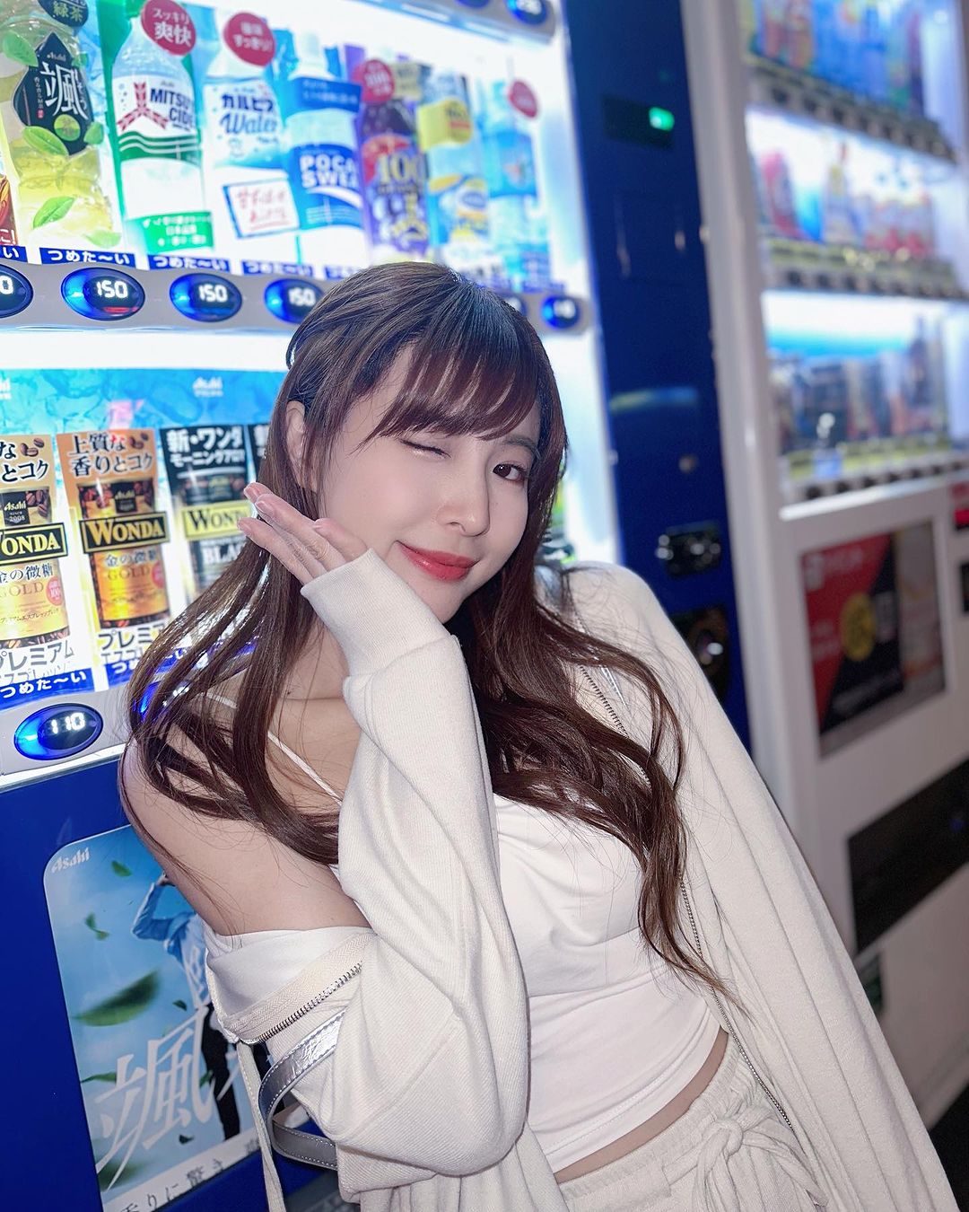 可愛美眉「孟潔MJ」超萌微笑集甜美與性感於一身-第1章-图片9