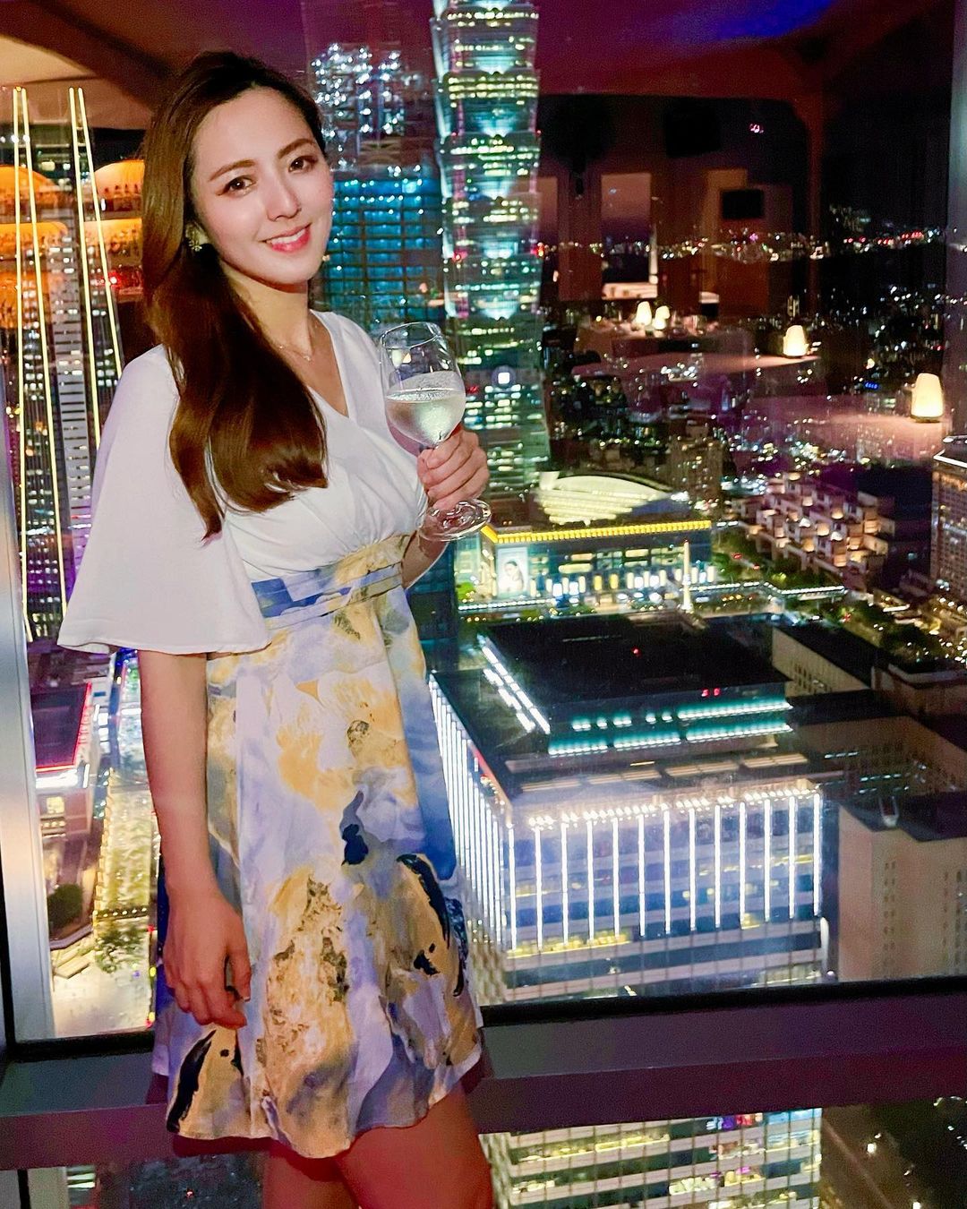 正魅主播「房業涵」精緻絕美顏太誘人 氣質滿點-第1章-图片4