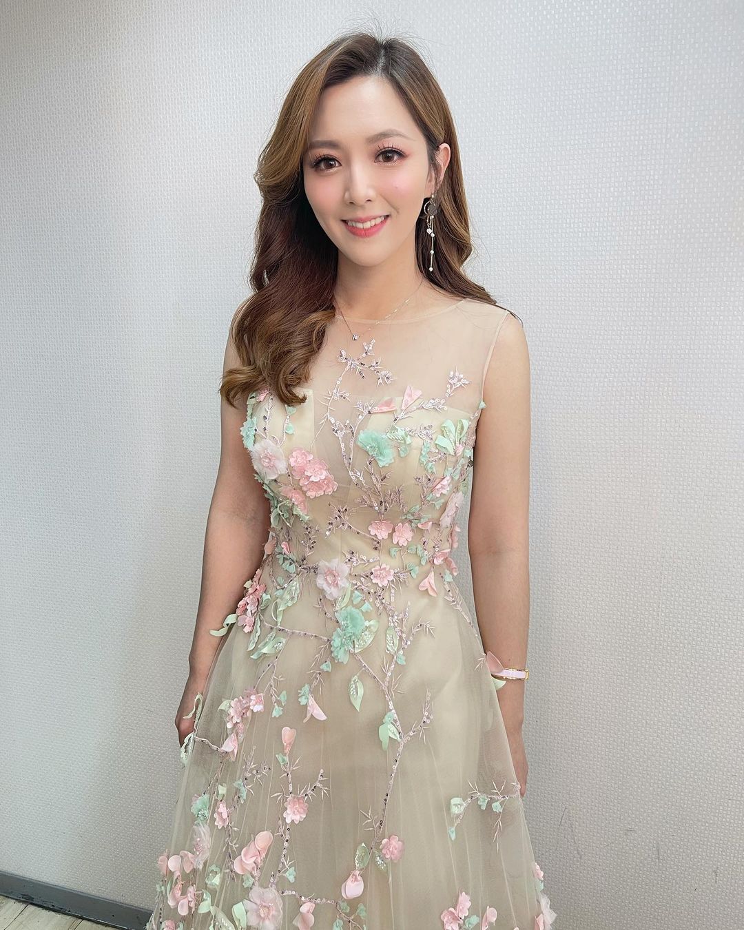 正魅主播「房業涵」精緻絕美顏太誘人 氣質滿點-第1章-图片8