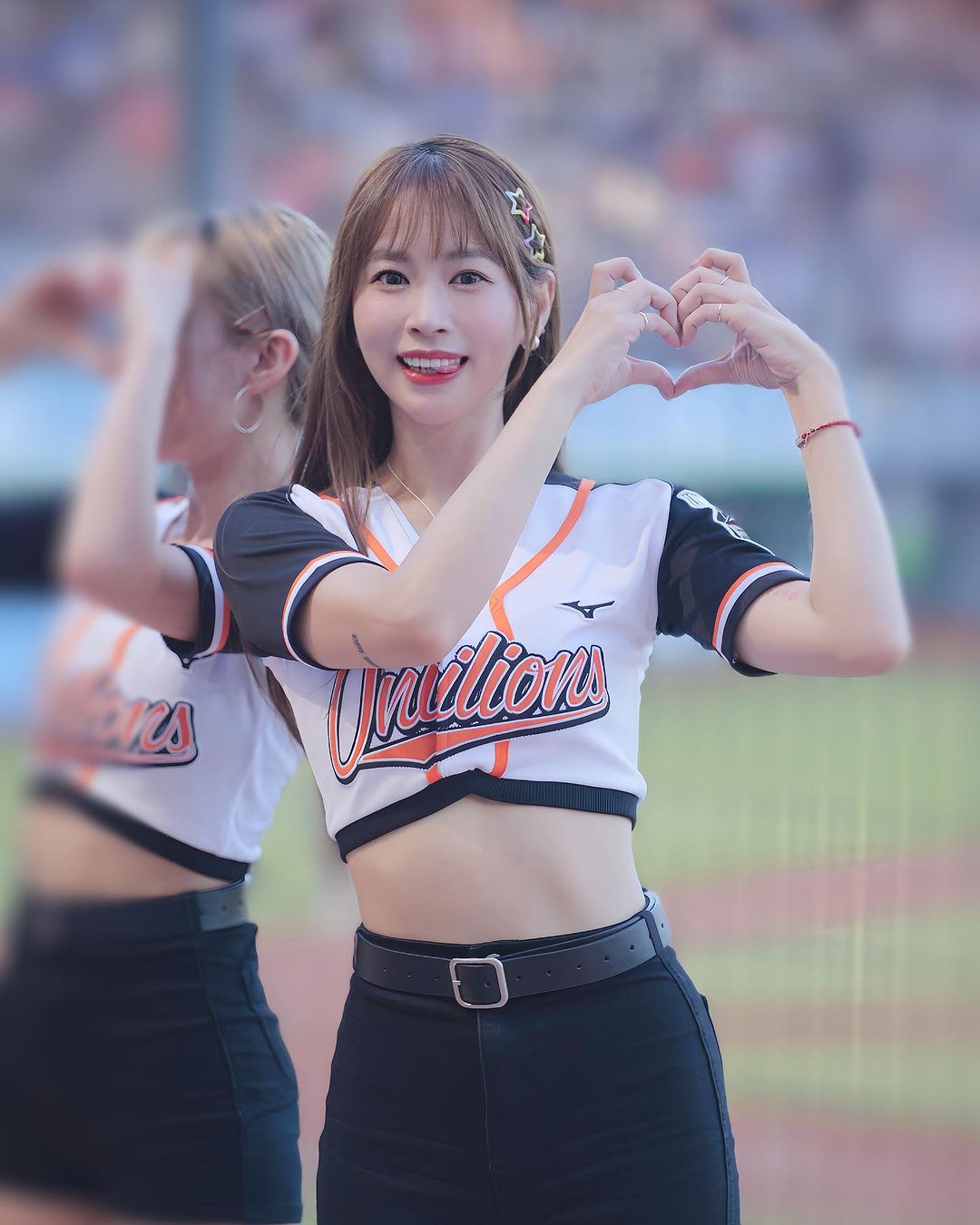 女友系「林妮妮」練出火辣馬甲線 身材比例好震撼-第1章-图片9