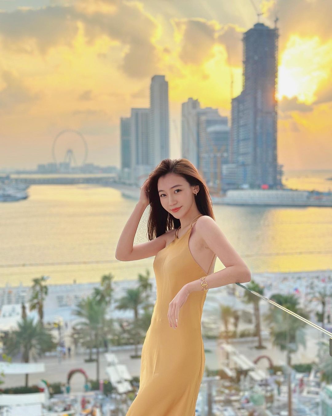 清新女孩「芷芸」用溫暖微笑和性感身材擄獲你的心-第1章-图片5