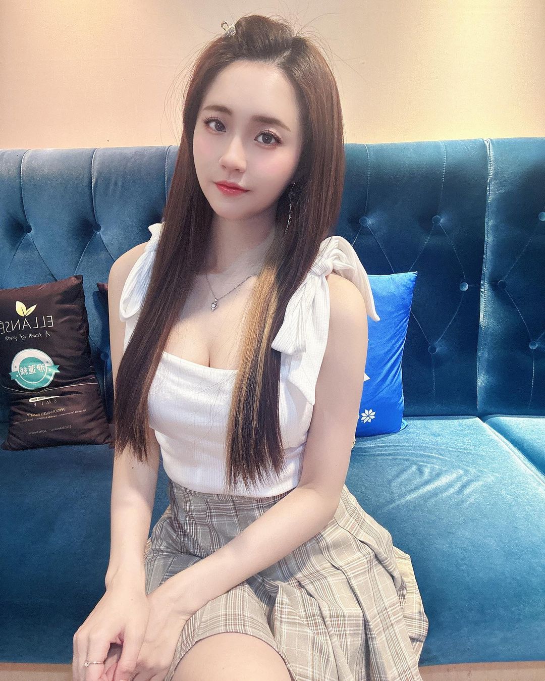 「佳佳兒」深溝照曝光 誘惑的比基尼畫面 網友都暈船-第1章-图片6