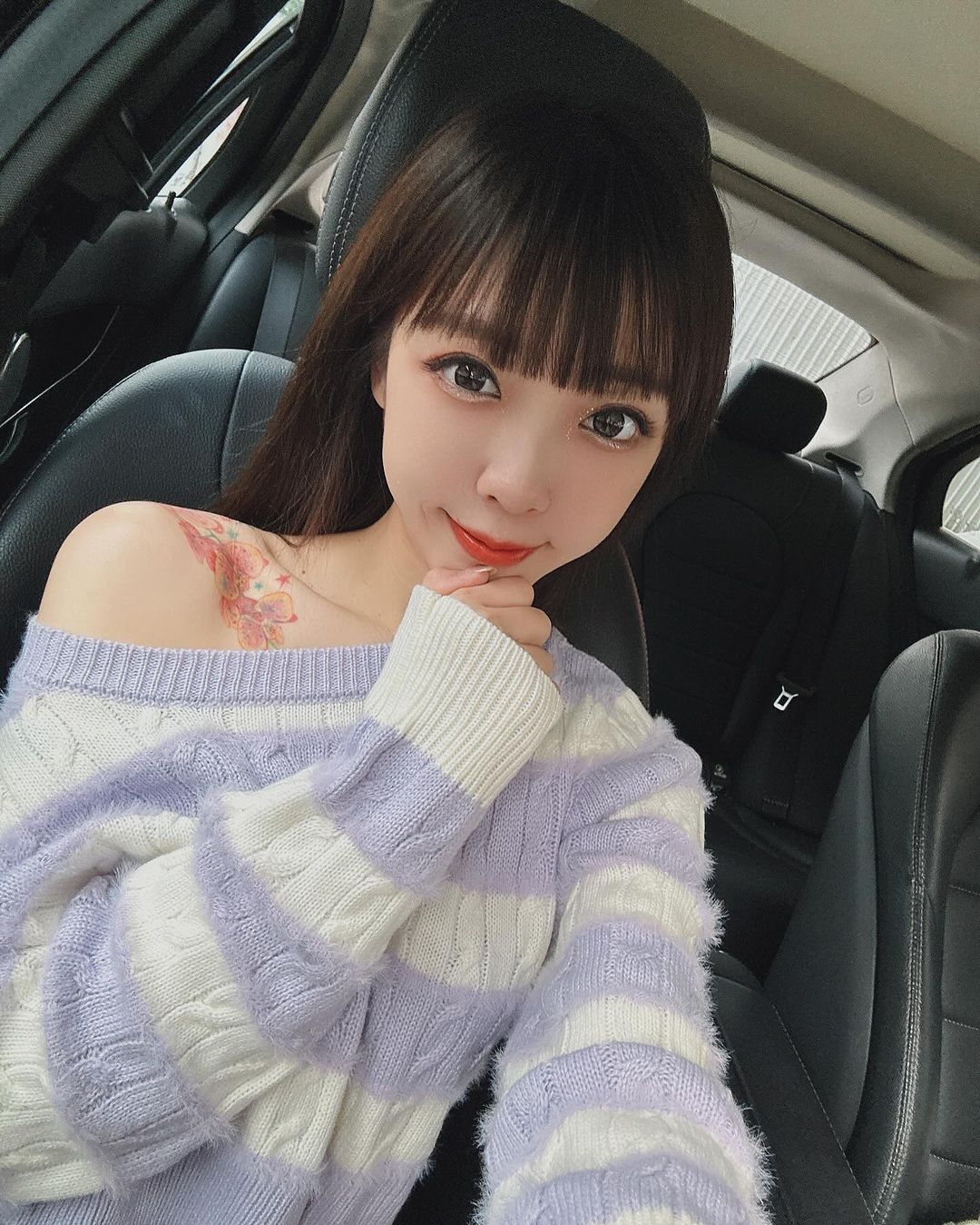 正妹「陳采青」白皙雙峰霸氣外露炸裂螢幕 女友感十足-第1章-图片7