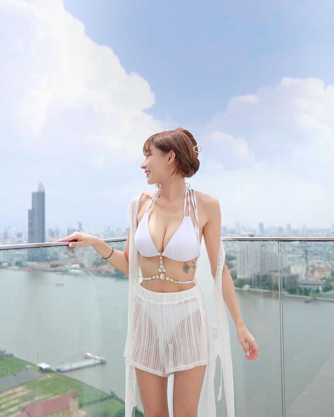 林襄「E奶出問題」跳啦啦3年胸部急速下垂嘆：只敢穿運動內衣-第1章-图片7