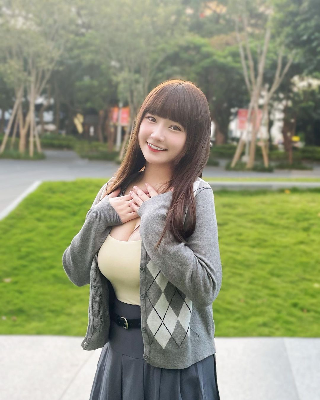 氣質網美「王翊珊」逆天美顏與緊緻身材越看越養眼-第1章-图片1