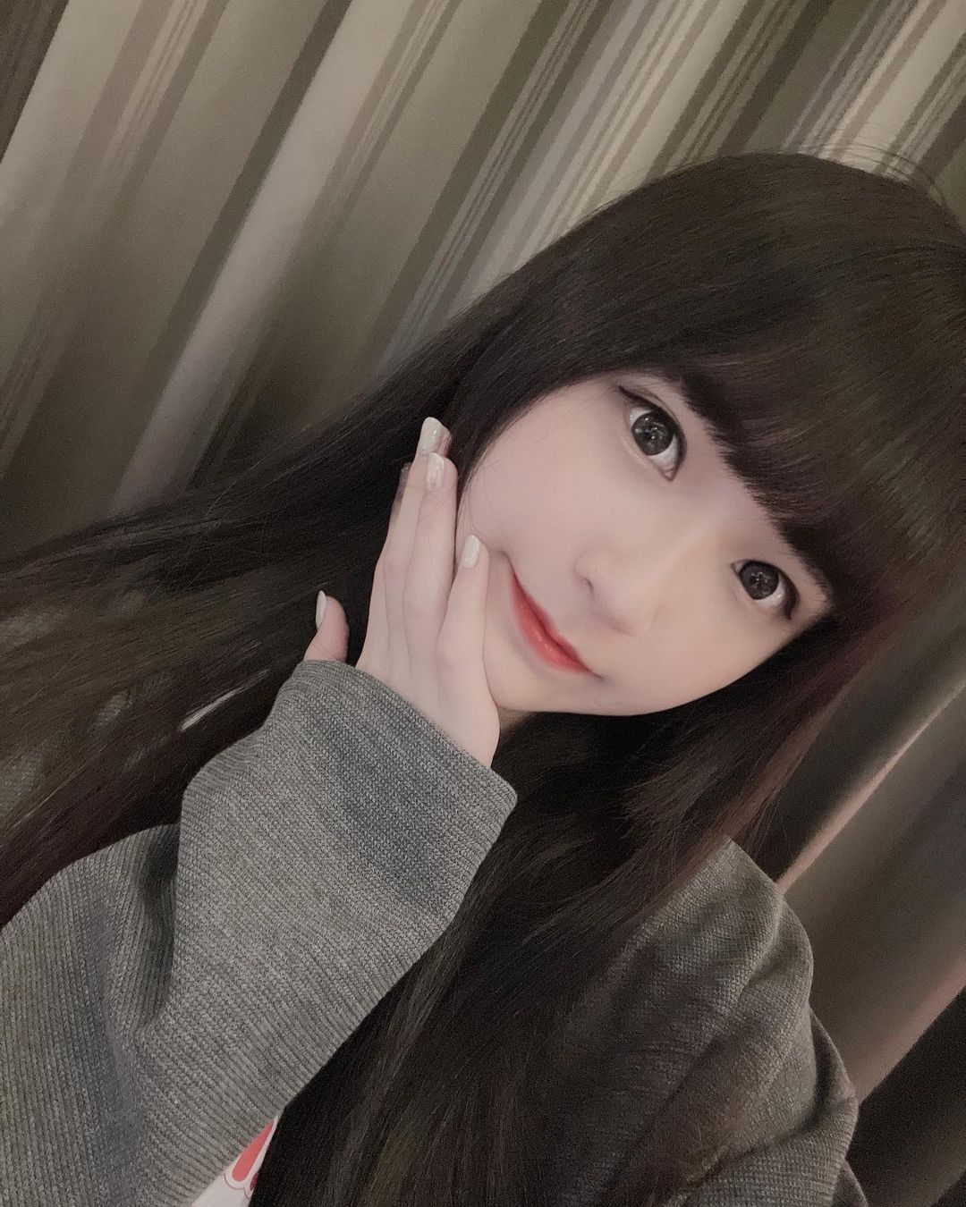 氣質網美「王翊珊」逆天美顏與緊緻身材越看越養眼-第1章-图片9