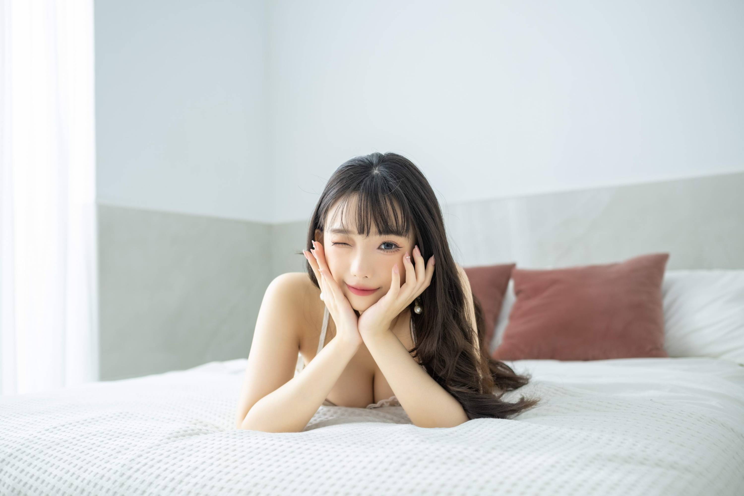 【美腿番外篇系列】長腿美模 佞佞 白色睡衣 高跟美腿【107P】-第1章-图片86