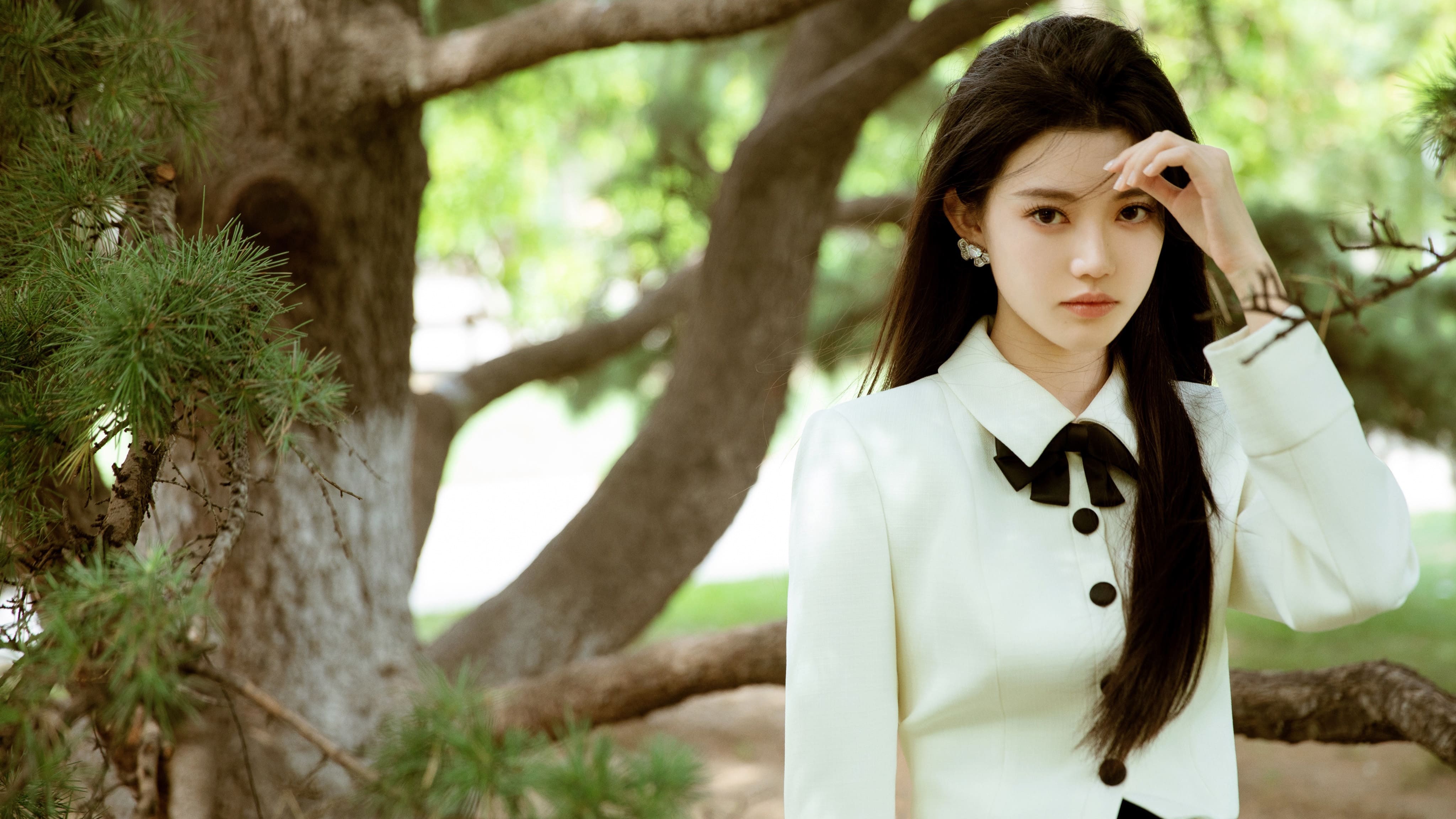 忙裡偷閒綠草茵—孫珍妮[高清寫真]-第1章-图片2