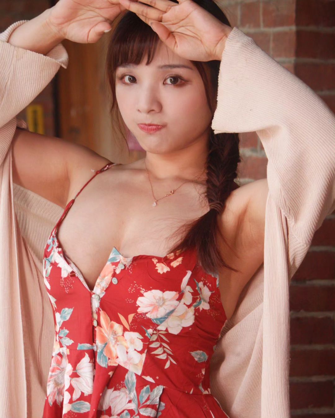 「LIVI蔓蔓」尺度大開毫不害羞秀出自己身材-第1章-图片7