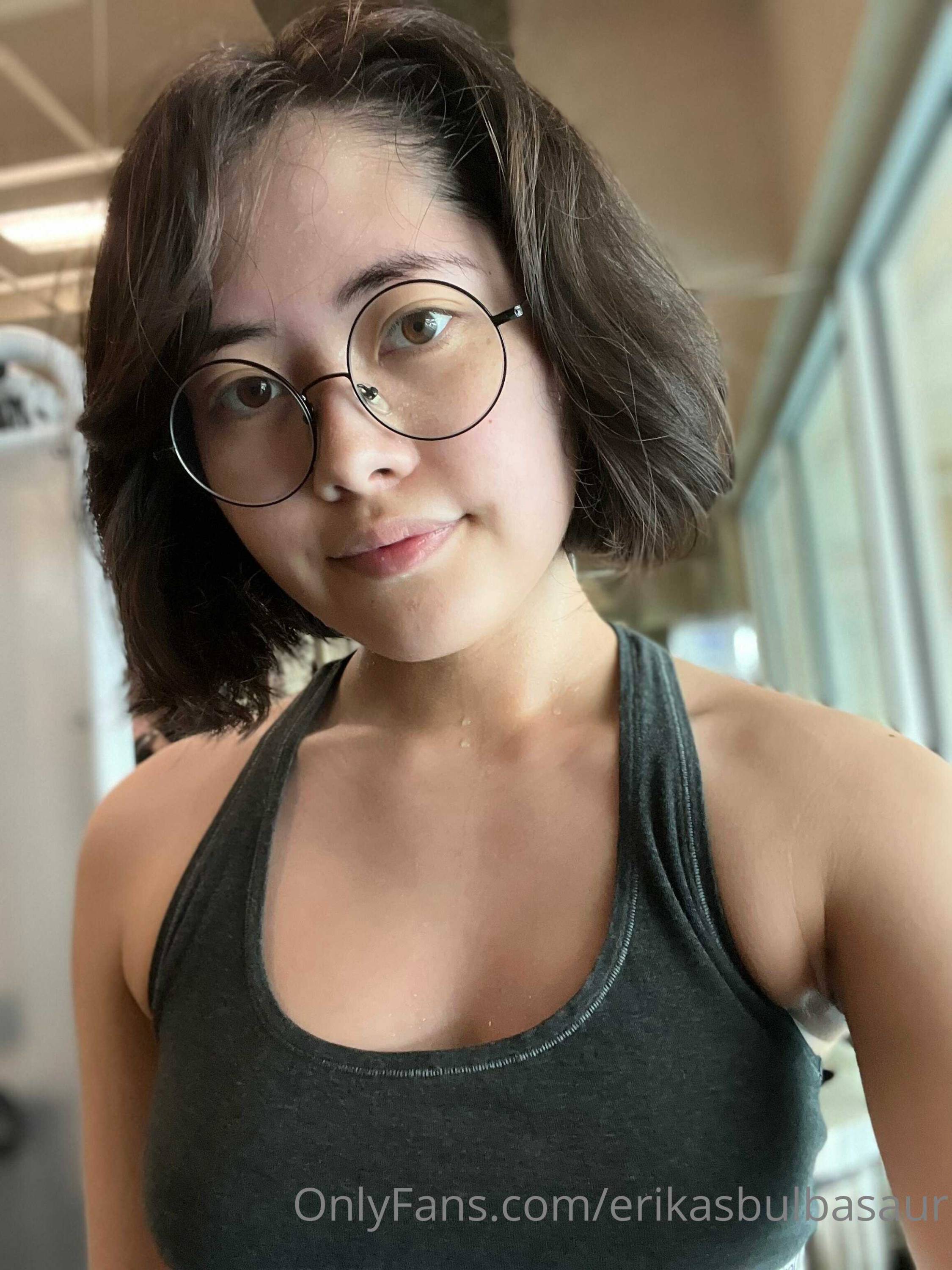【OnlyFans系列】福利姬EriKas《 推特合集 》大尺度VIP福利帖1【100P】-第1章-图片19