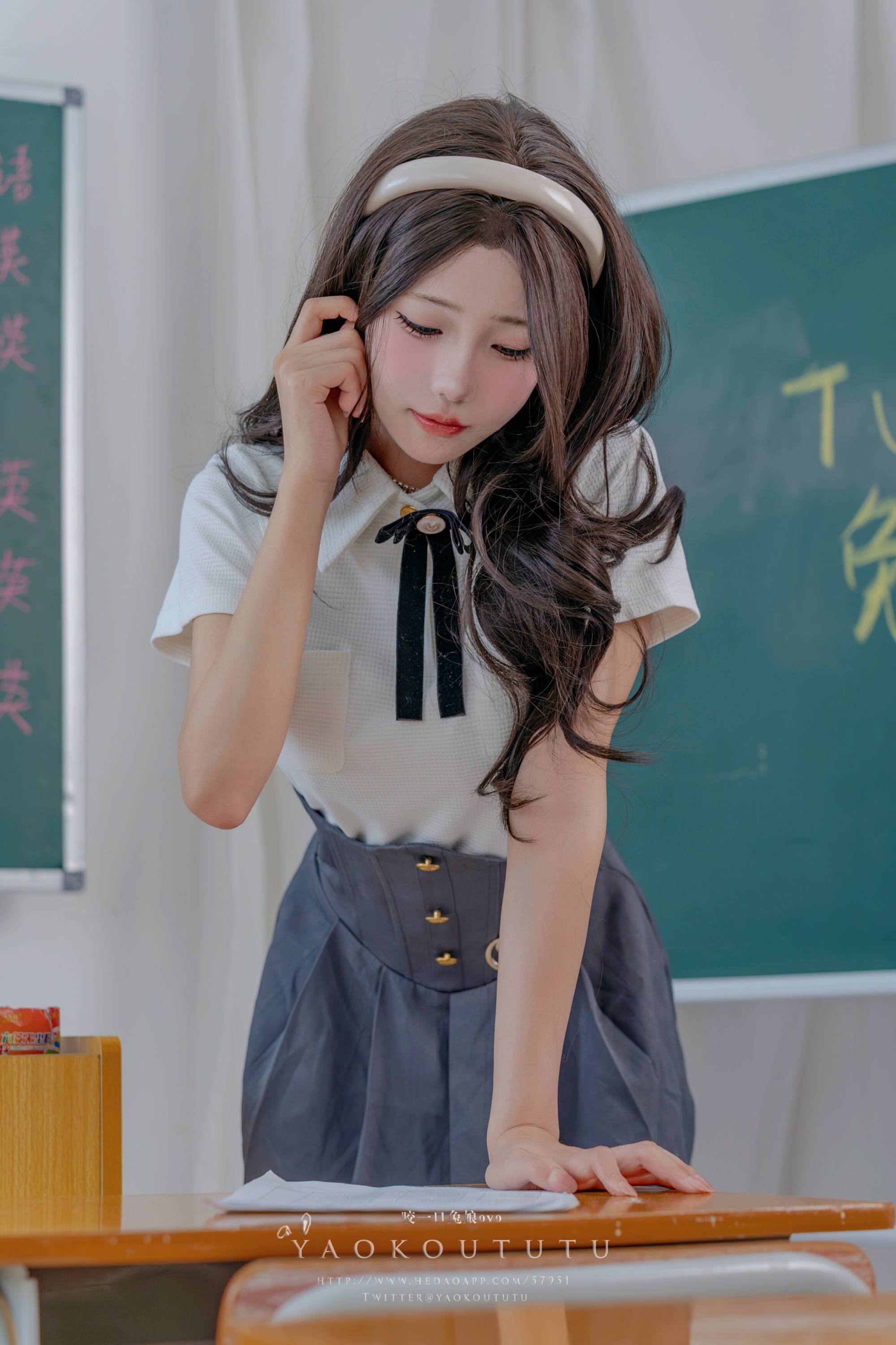 【網路收集系列】福利姬 咬一口兔娘《實習老師的歡迎儀式》VIP福利帖【85P】-第1章-图片22