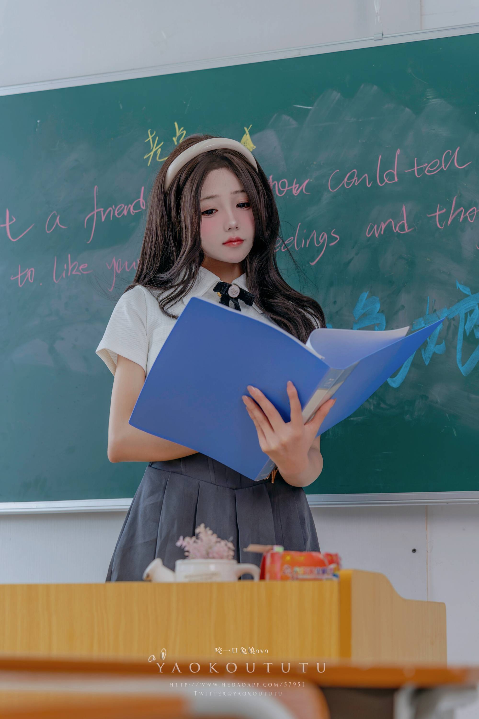 【網路收集系列】福利姬 咬一口兔娘《實習老師的歡迎儀式》VIP福利帖【85P】-第1章-图片45