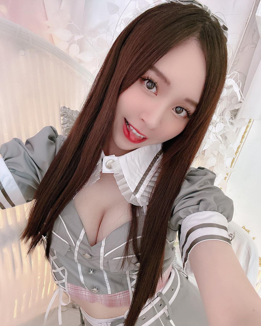 性感女郎「曈曈」滿滿的誘惑畫面讓人瞬間失魂落魄-第1章-图片2