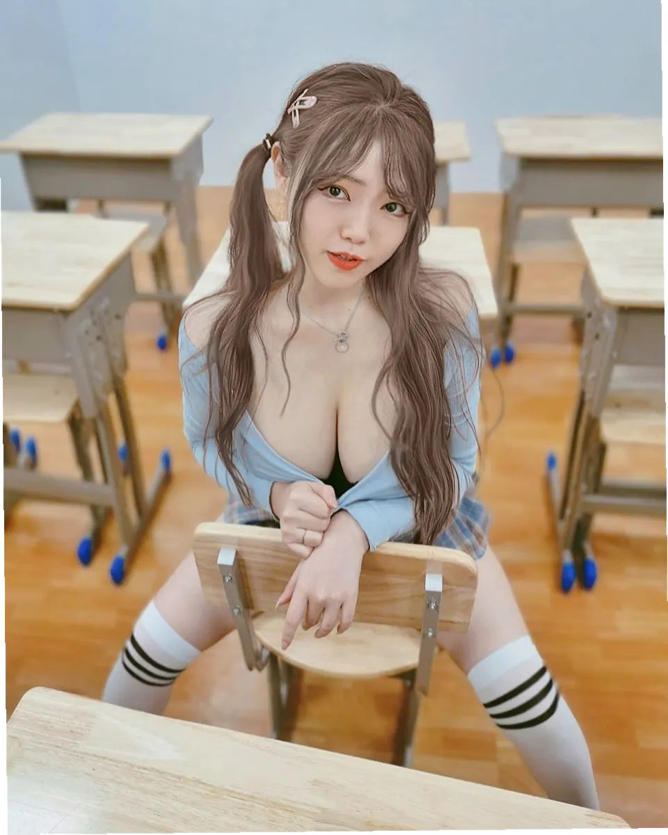 爆乳正妹「張瑜Tako」渾圓奶量太邪惡 讓人看了欲罷不能-第1章-图片8