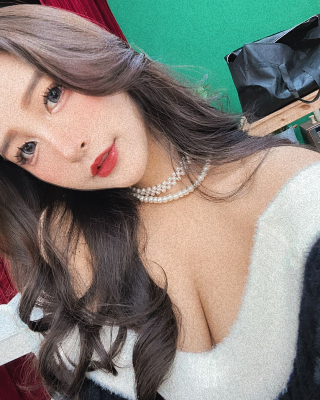 台泰混血辣模「曾湘綾」白嫩肌膚露出既清純又性感-第1章-图片1