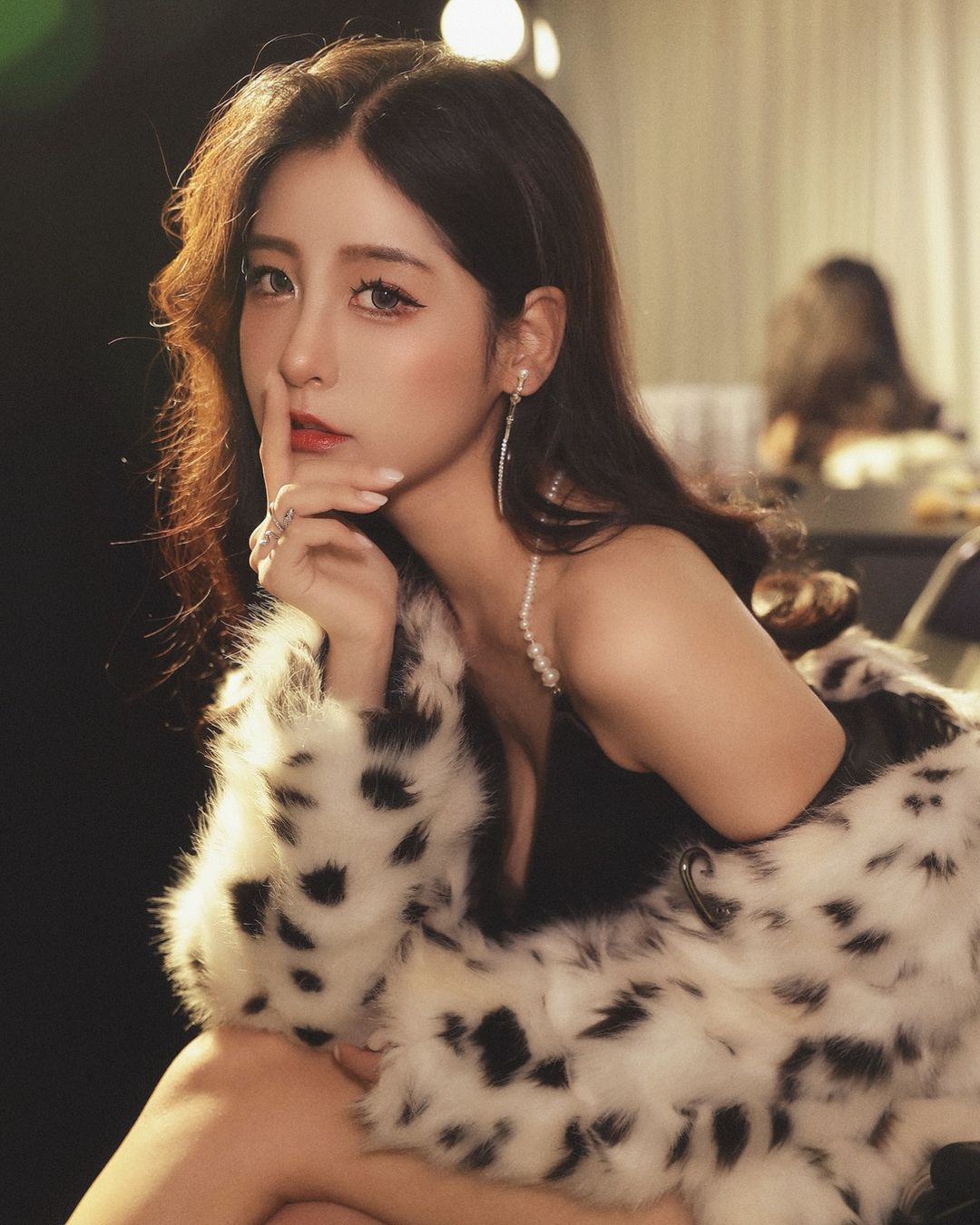 台泰混血辣模「曾湘綾」白嫩肌膚露出既清純又性感-第1章-图片4