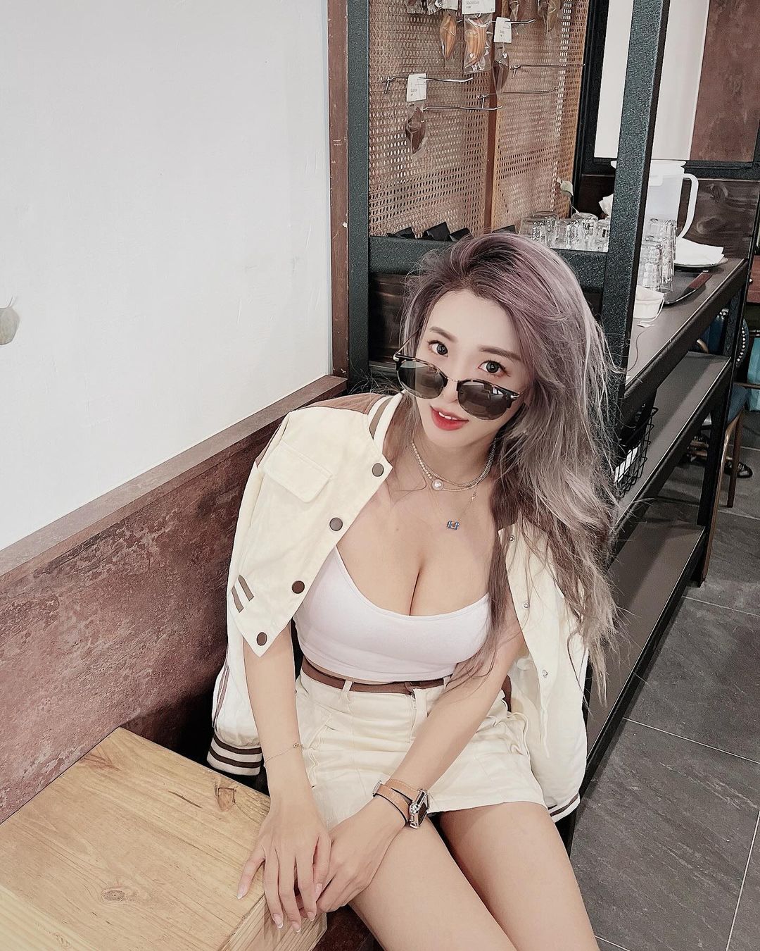 大奶正妹「趙倍兒」天使面孔卻有魔鬼曲線 深溝散發致命誘惑-第1章-图片3