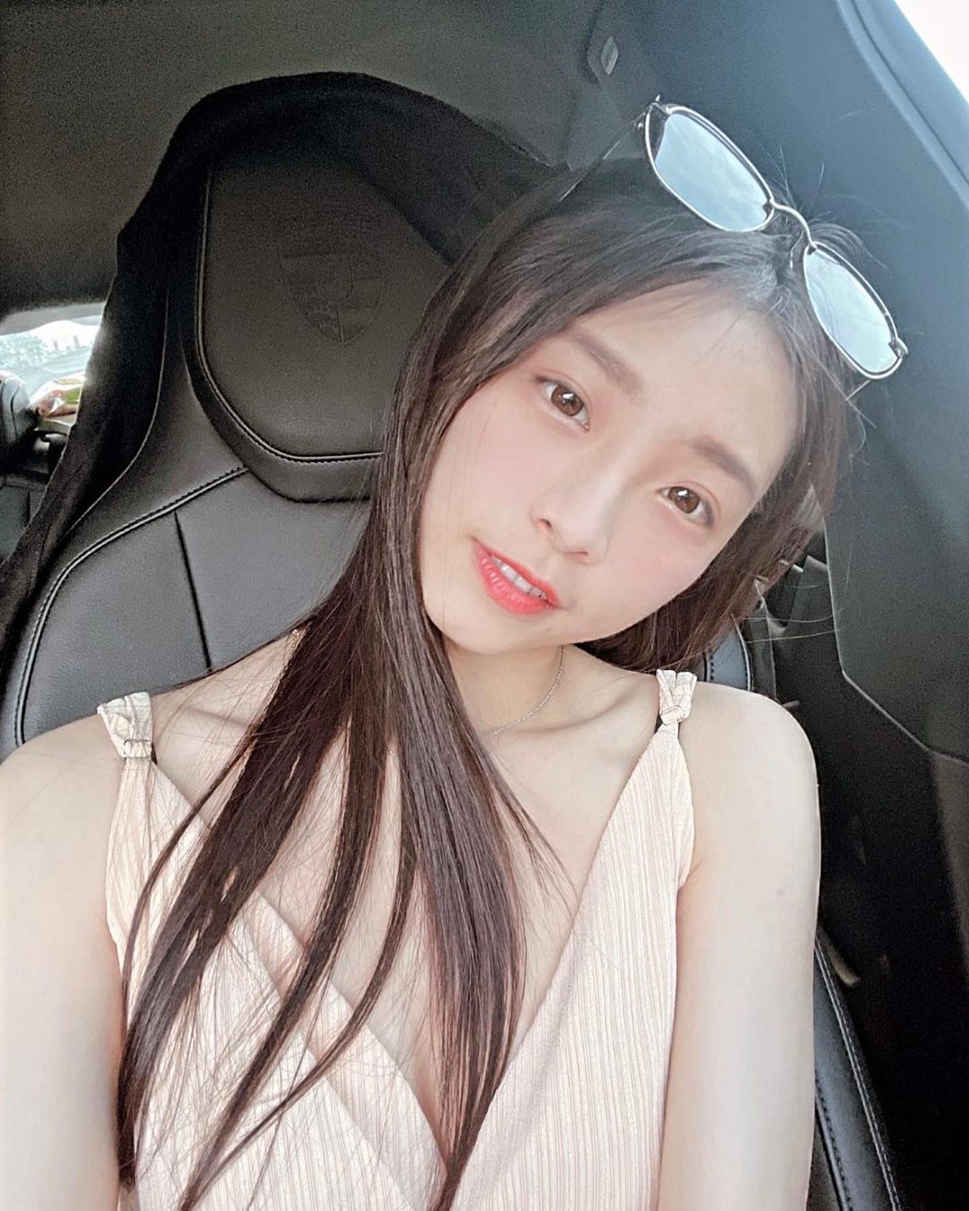 「蔡凡凡」畫面太辣讓人受不了！飽滿身軀犯規到不行-第1章-图片9