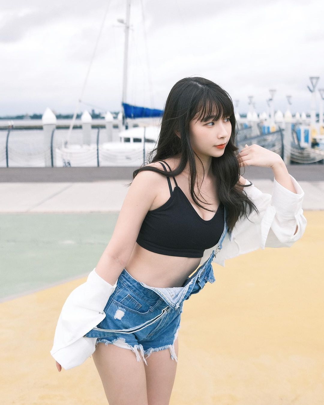 「陳QQ 」笑容甜美還有超纖細美腿 小露身材太犯規了-第1章-图片6