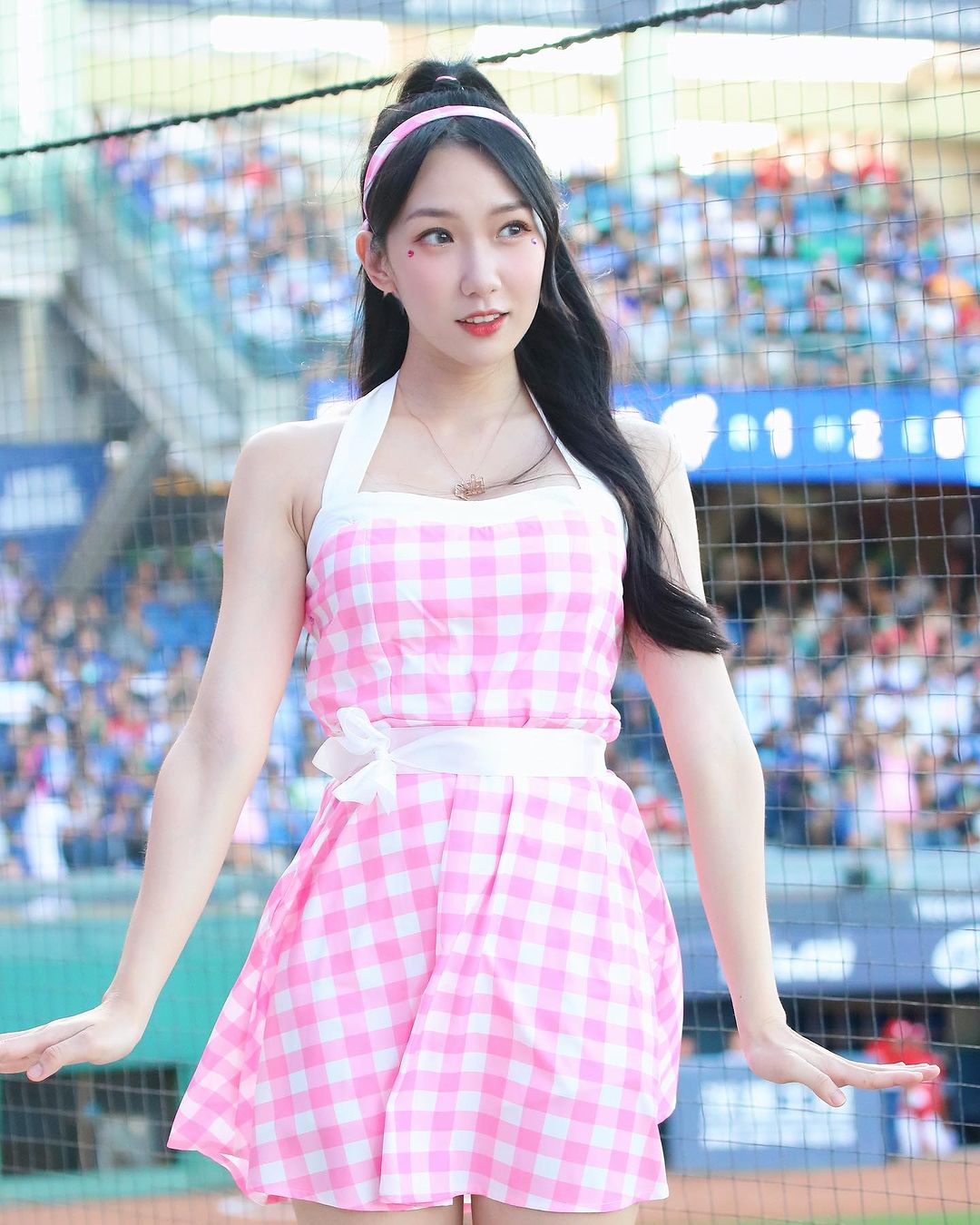 小清新「檸檬芳婧」高長身極品身材讓人眼睛為之一亮-第1章-图片6