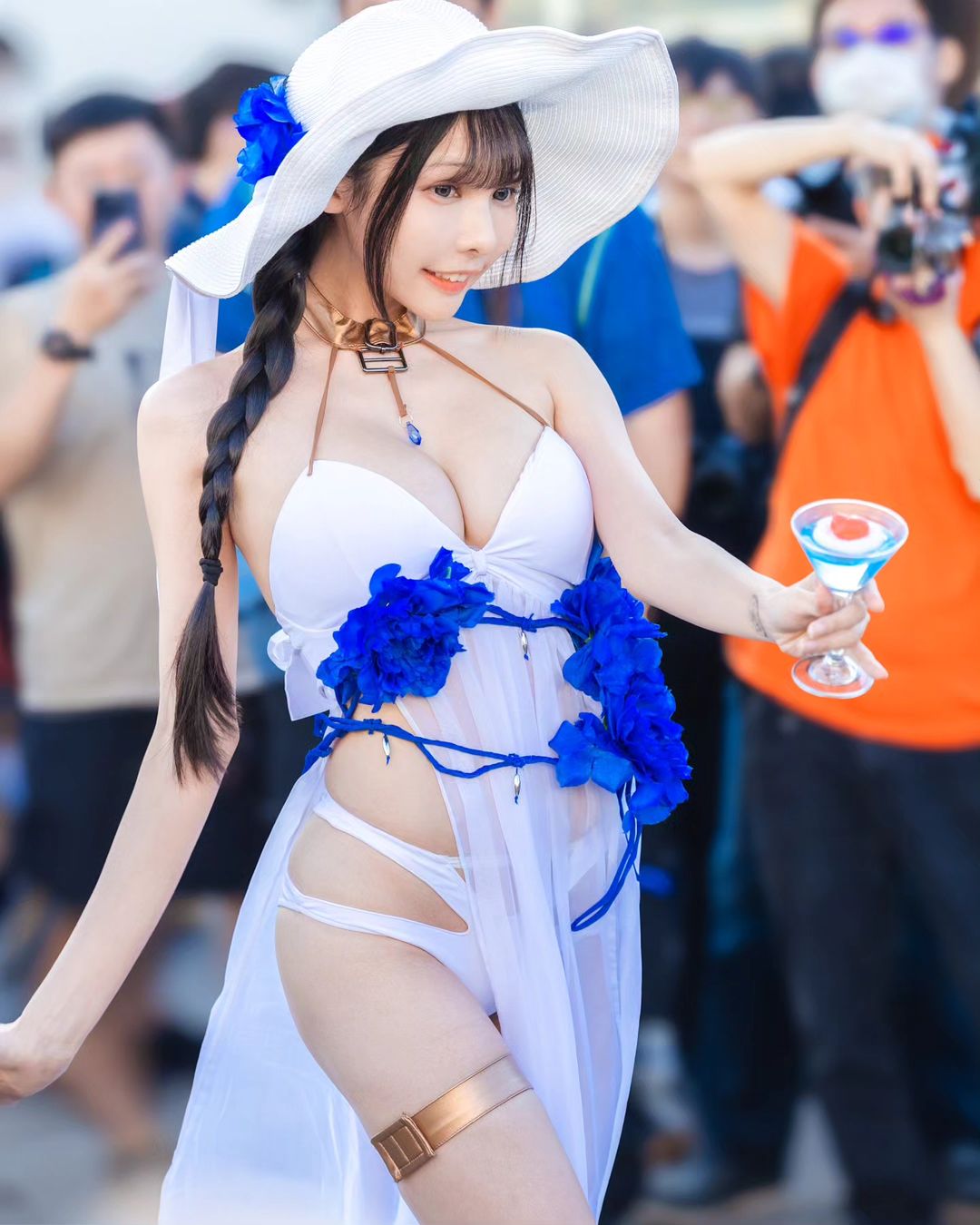 惹火甜心「依霜ゆい」嫩白美胸搭配性感電臀 挑逗你的感官-第1章-图片4