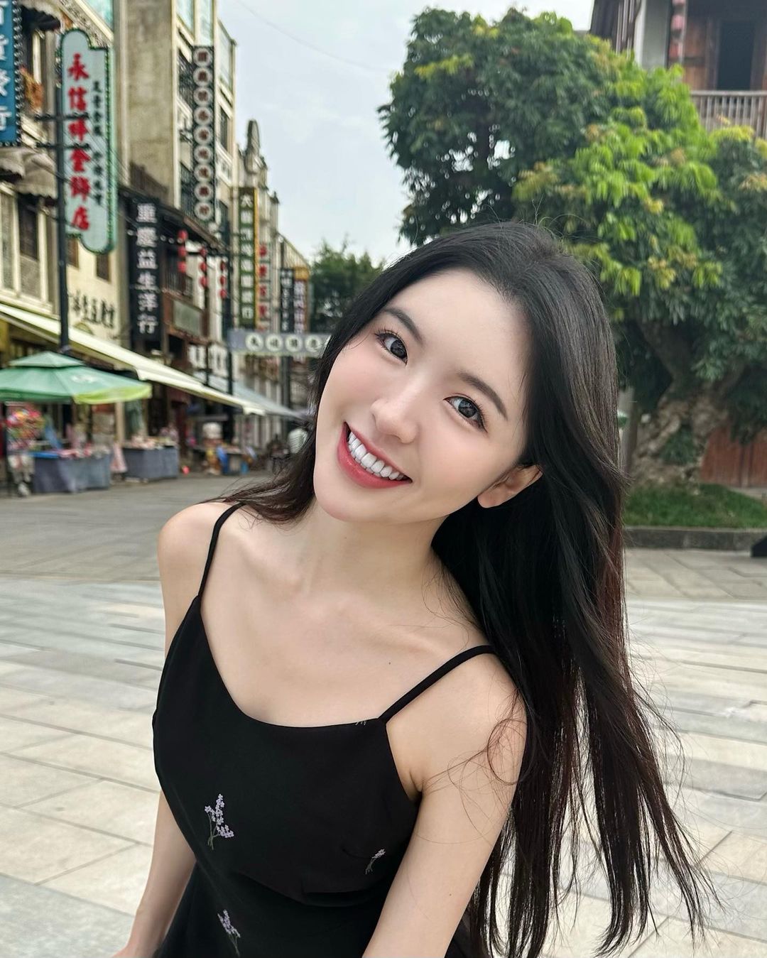 纖瘦正妹「張安琪」過人乳量爆發 長腿翹臀姣好曲線-第1章-图片5