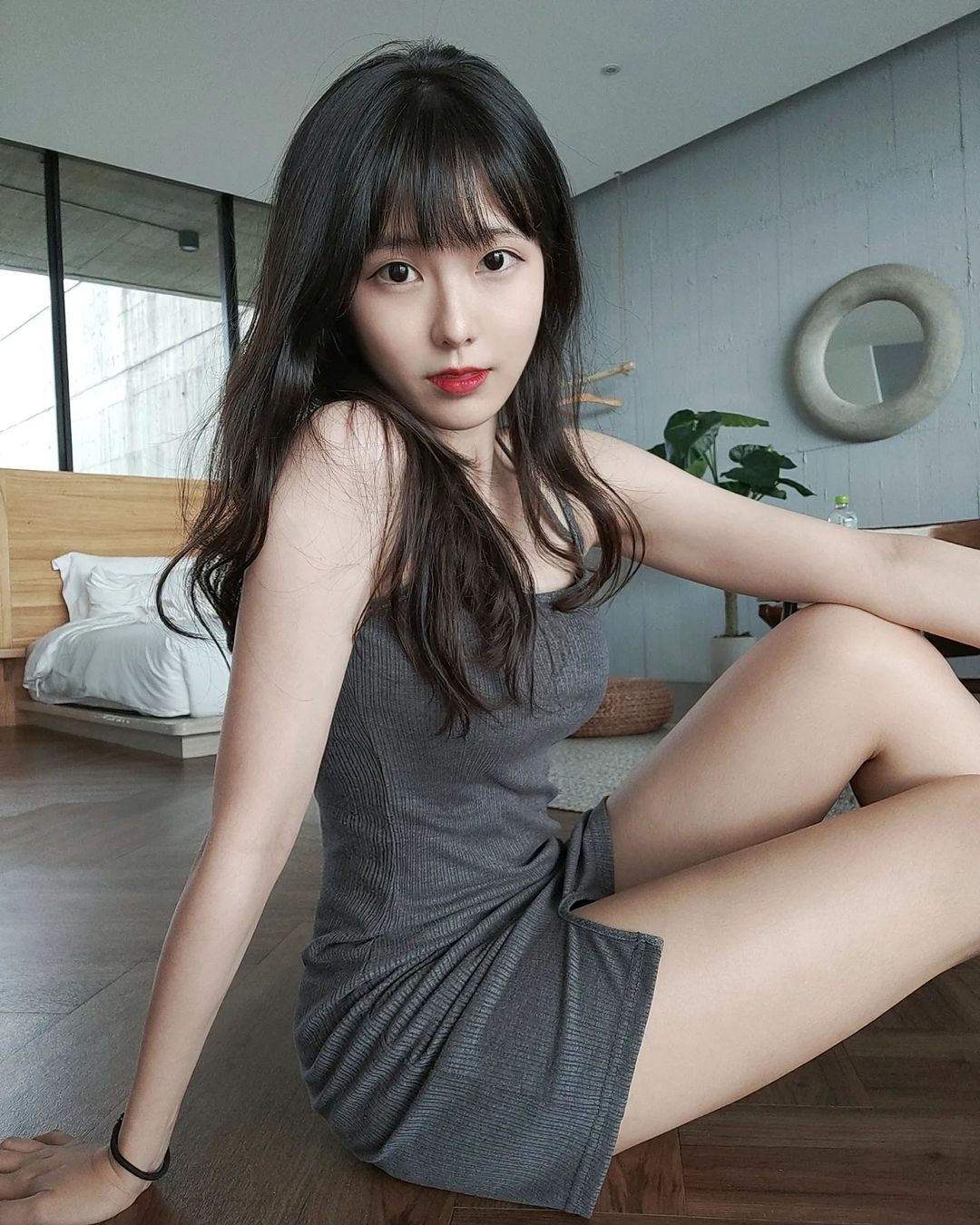 氣質正妹「阿倪」外型滿分 火辣長腿吸睛誘人-第1章-图片8