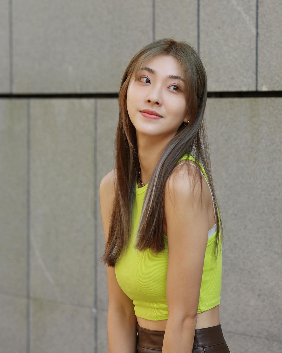 性感姐姐「胡祖薇」高身長身材超令人著迷啊-第1章-图片4