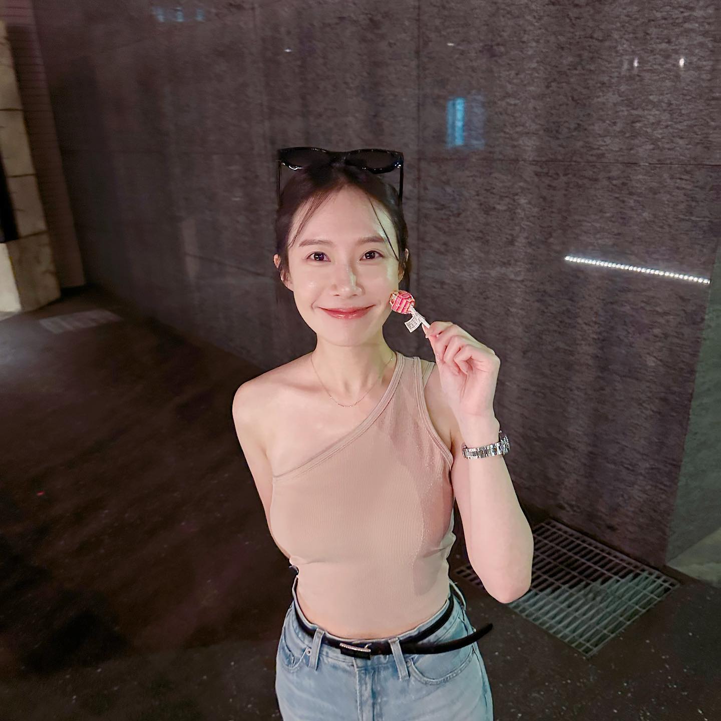 氣質逼人 「鄔又曦」小露酥胸視角好銷魂啊-第1章-图片4