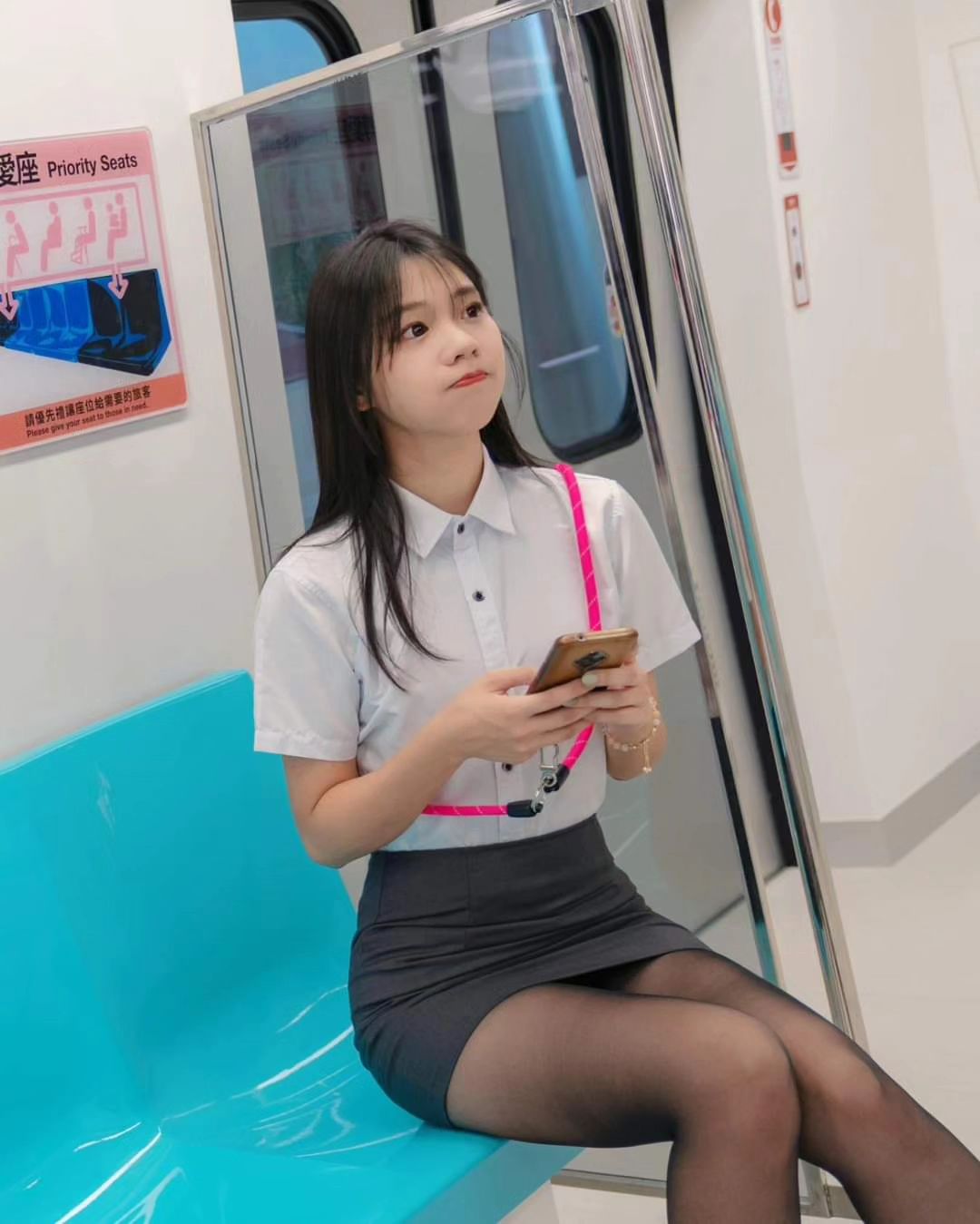 正妹「芊聿」清新甜美笑容粉絲看了都愛-第1章-图片10