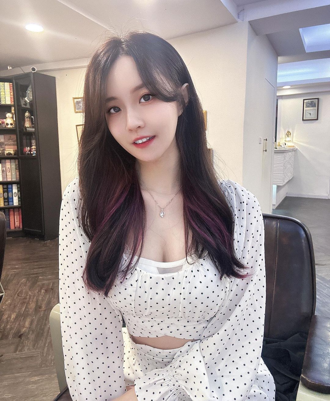 亮眼美模「Mimi Peng佳佳兒」 解放性感身材美乳、美腿發威啦-第1章-图片2