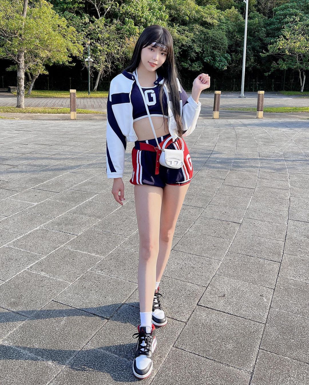 實況正妹「Zoe 肉乙」回眸一笑讓人瞬間戀愛-第1章-图片2