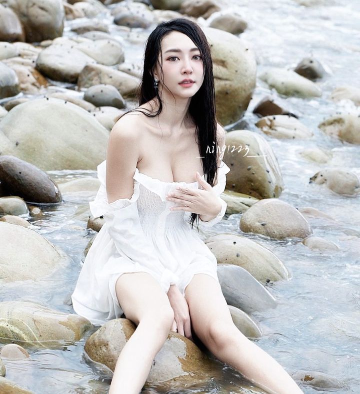 重機女神「啾啾jinny」絕美顏值快讓人停住呼吸了-第1章-图片7