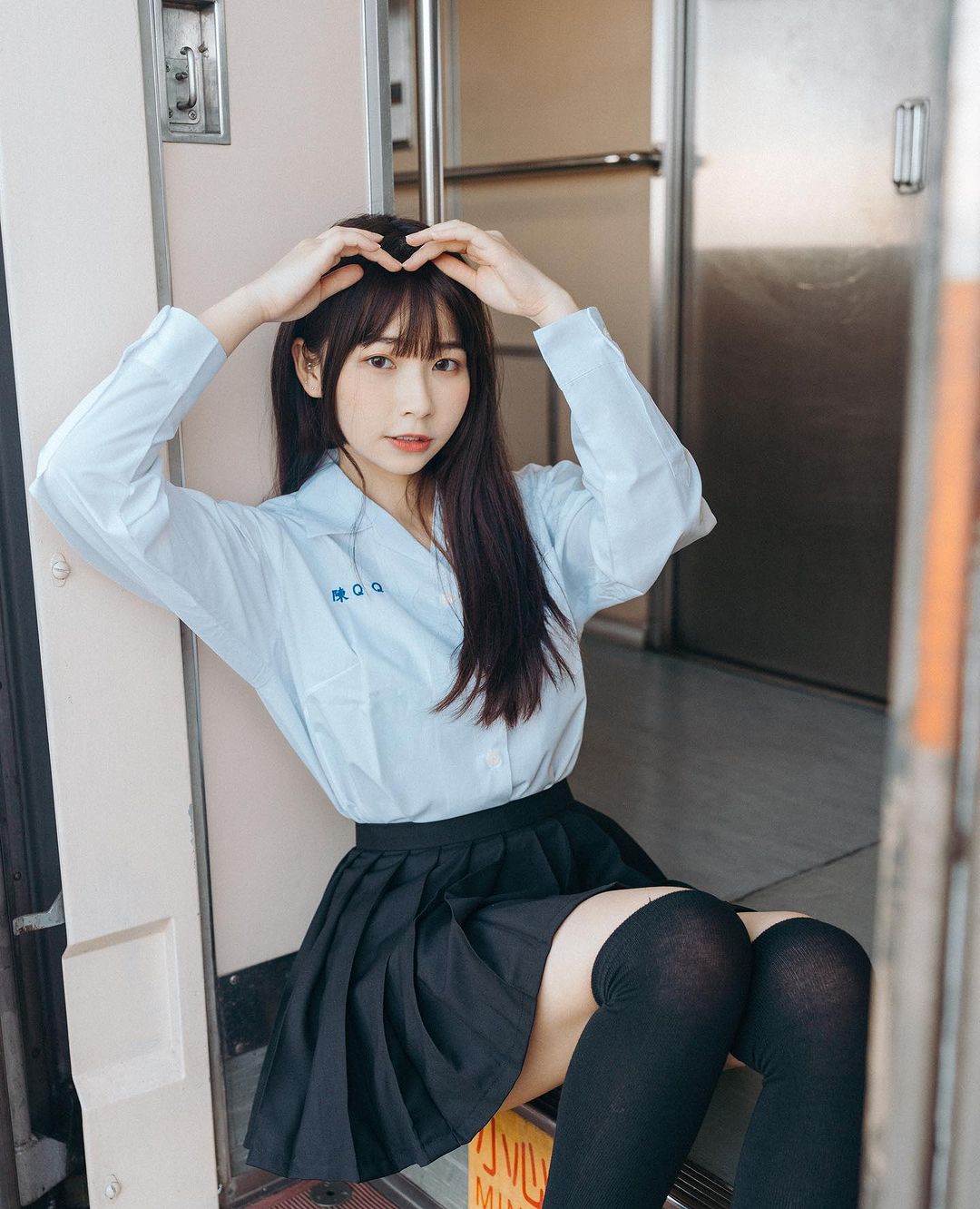 美少女「陳QQ」氣質清新讓人戀愛 無法抗拒-第1章-图片5