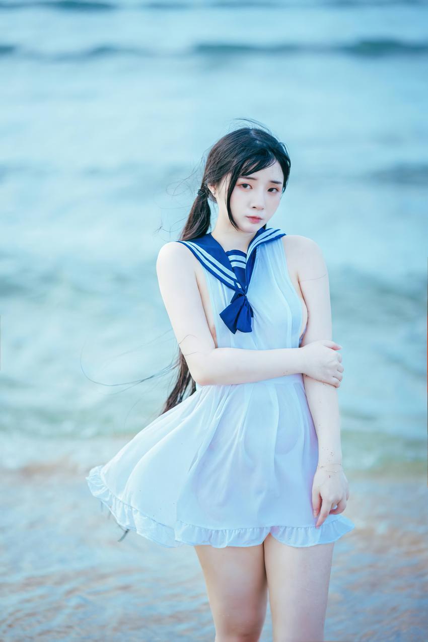 【網路收集】福利姬落落 《海灘獻寶》-第1章-图片5