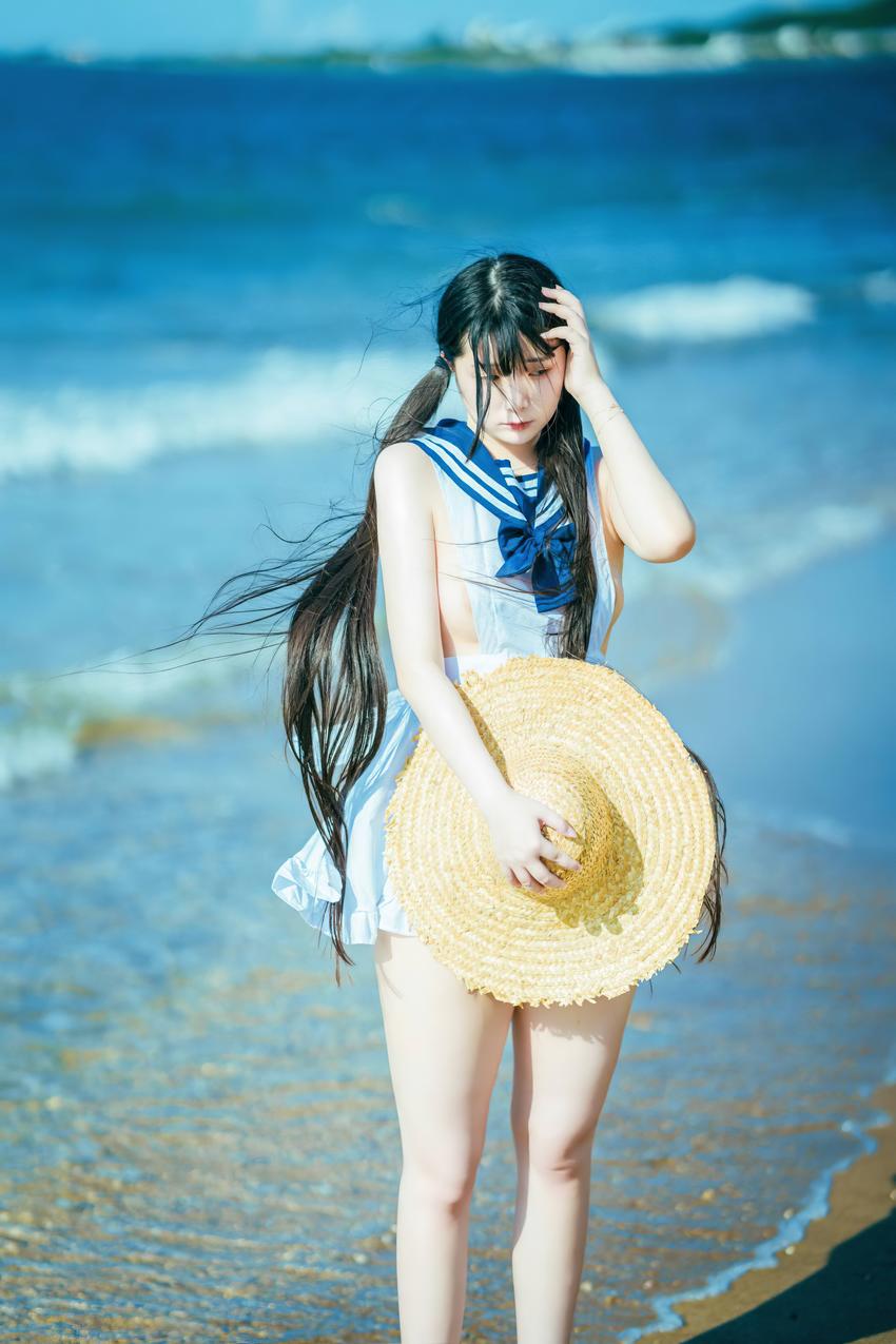 【網路收集】福利姬落落 《海灘獻寶》-第1章-图片15