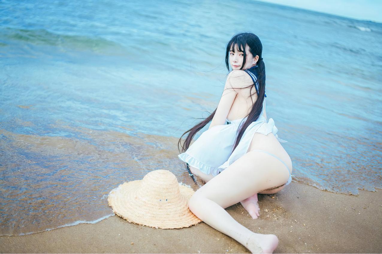 【網路收集】福利姬落落 《海灘獻寶》-第1章-图片36