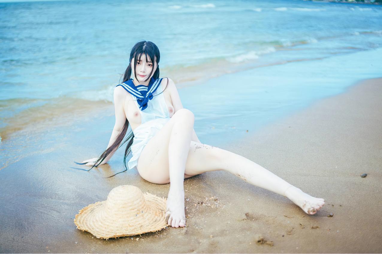 【網路收集】福利姬落落 《海灘獻寶》-第1章-图片38