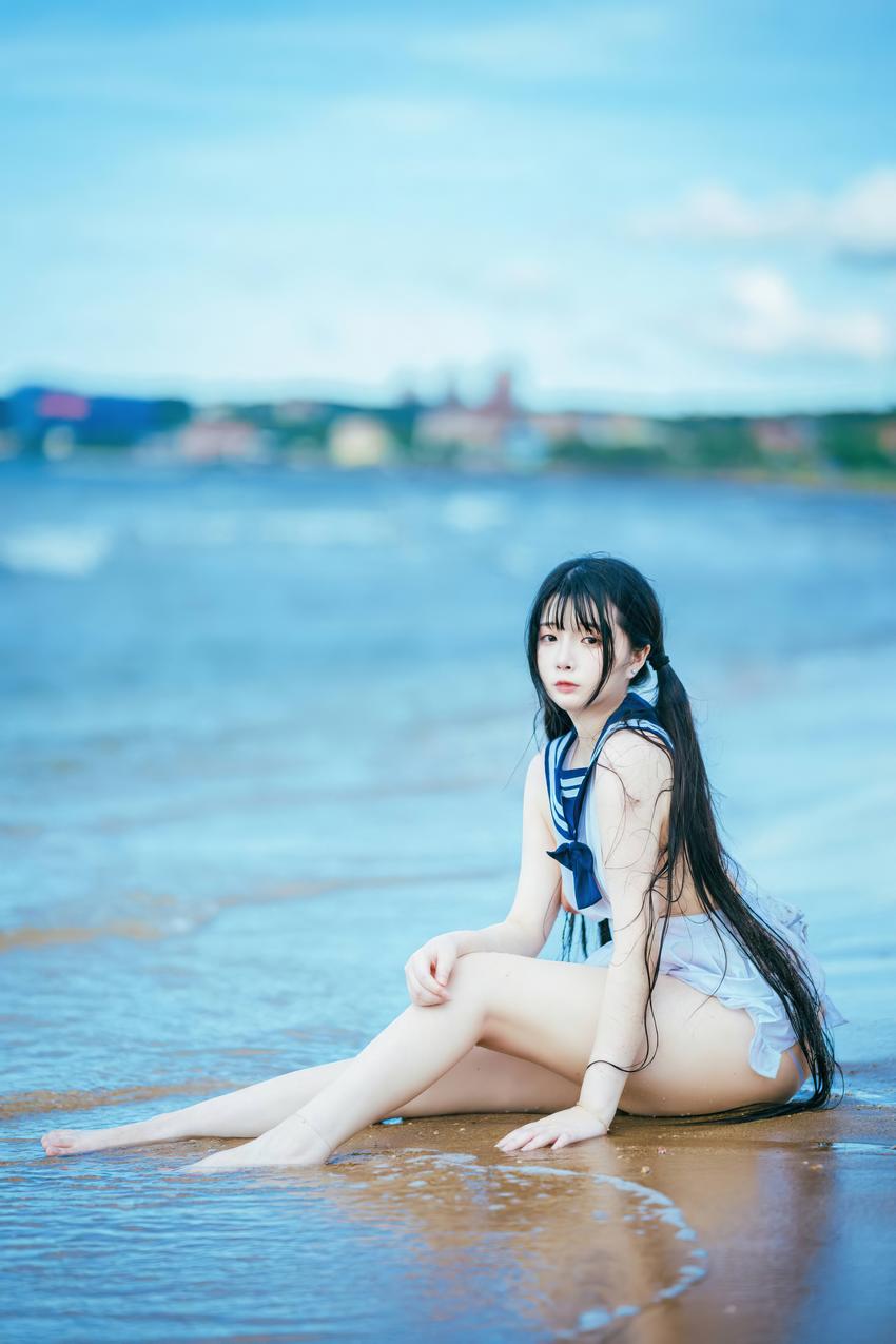 【網路收集】福利姬落落 《海灘獻寶》-第1章-图片42