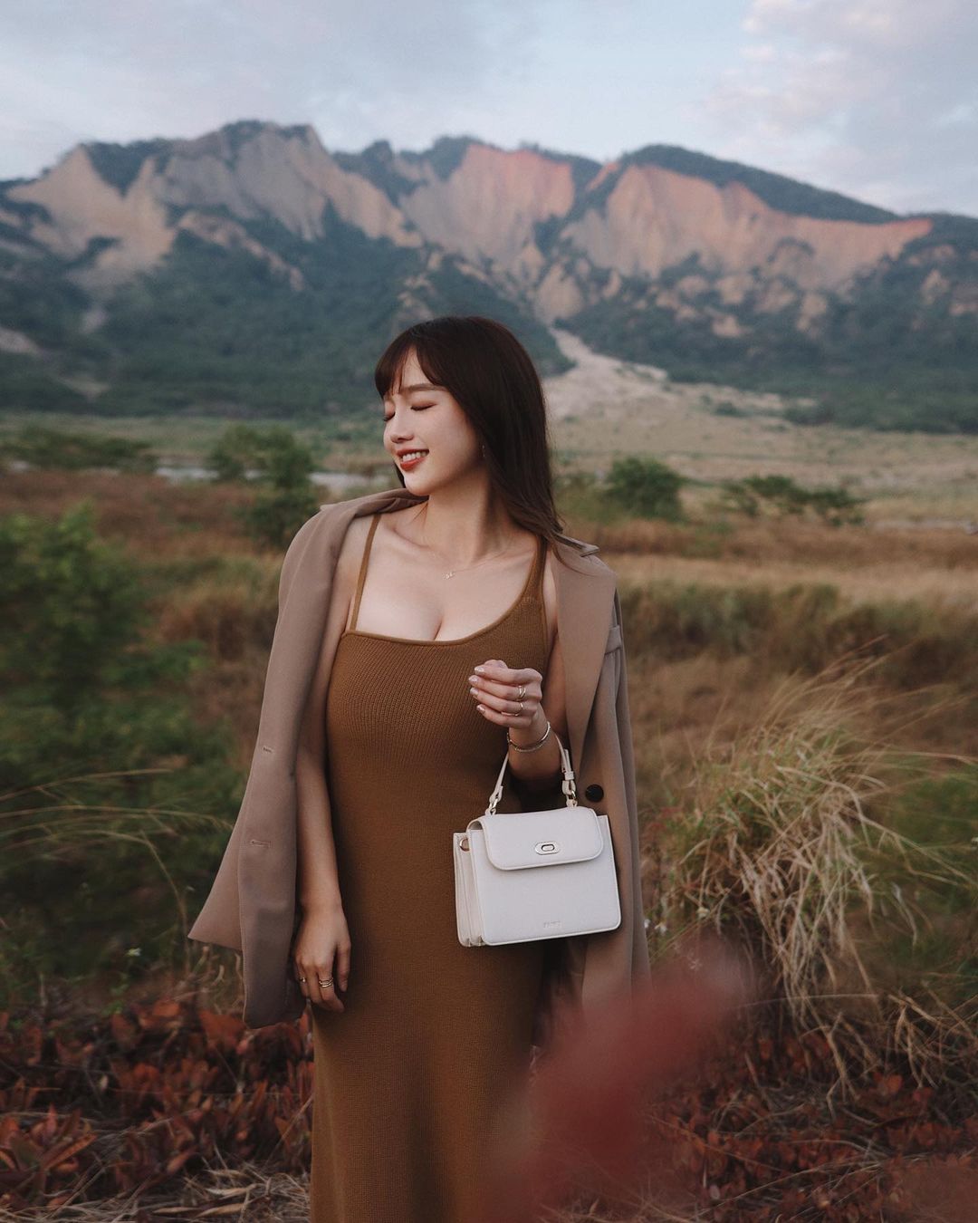 女友系「丘涵」亮眼臉蛋讓人戀愛 前凸後翹曲線更強大-第1章-图片4